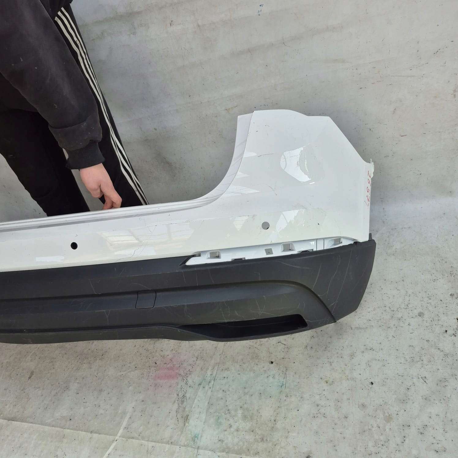 AUDI Q3 II 2 18-> bumper rear part rear PDC