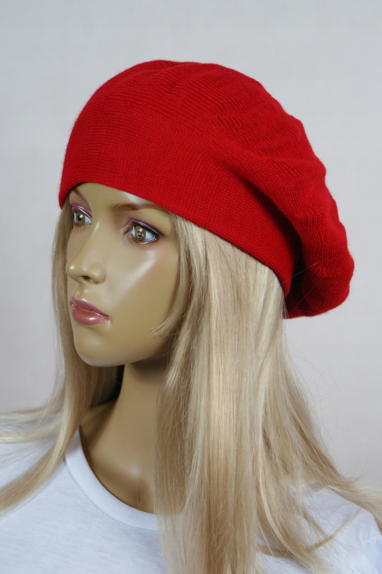 DAMSKA CZAPKA _ BERET Materiał dominujący akryl