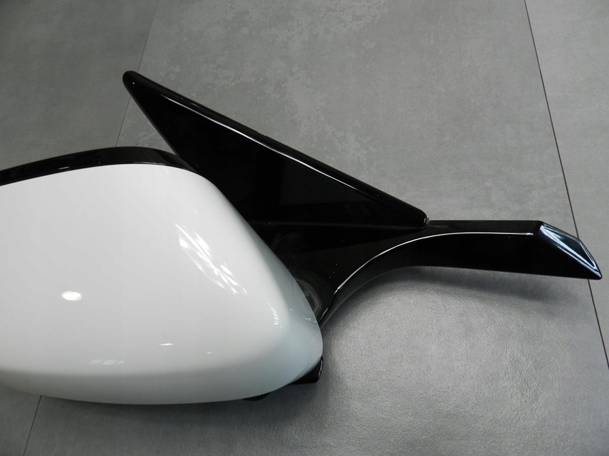 BMW 8 G15 mirror right 9 PIN KAMERA A300