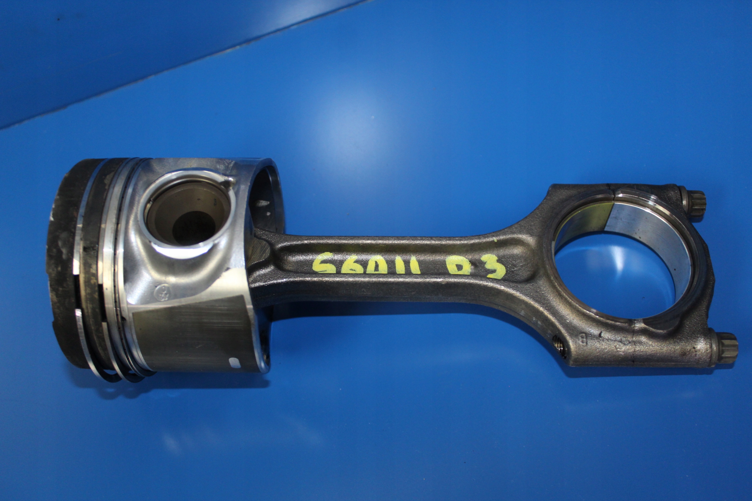 VOLVO S60 II V60 XC60 2.0 D3 piston + connecting rod