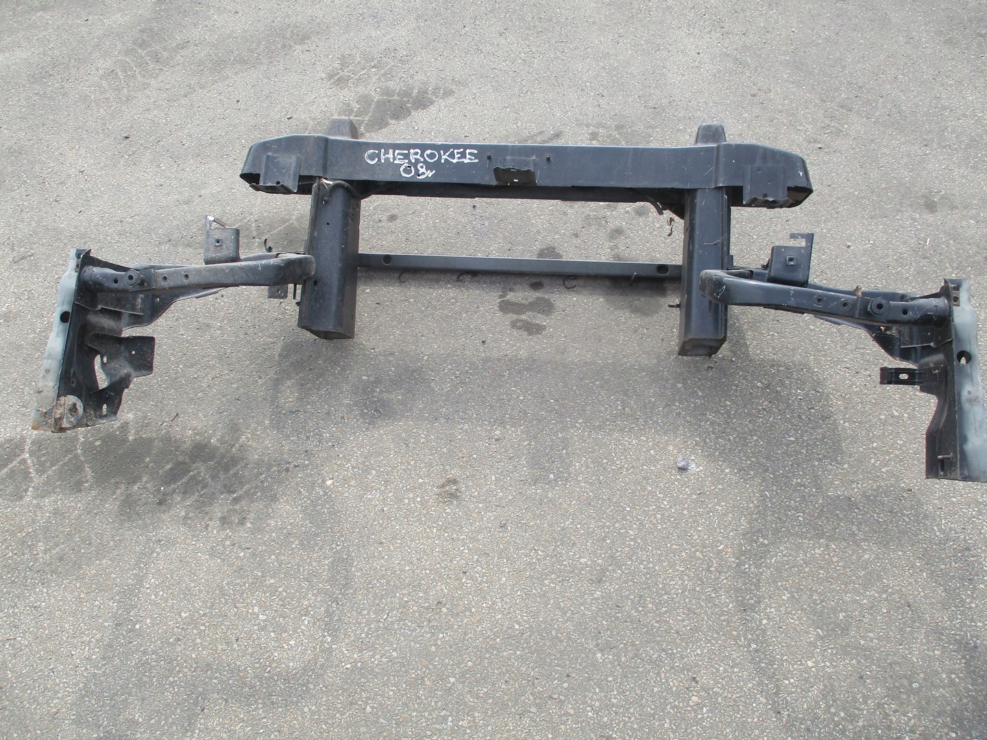 Pas belka okular JEEP CHEROKEE 08R Producent części Inny