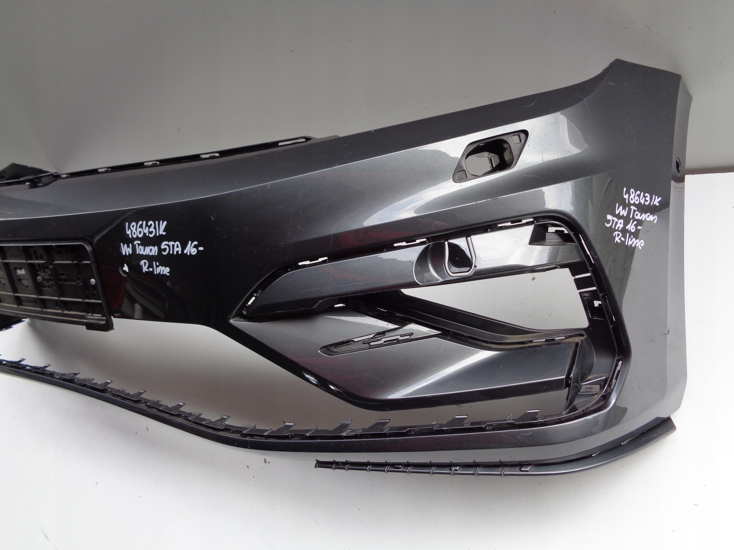 front bumper VW TOURAN 5TA 16- R-LINE NR 48643