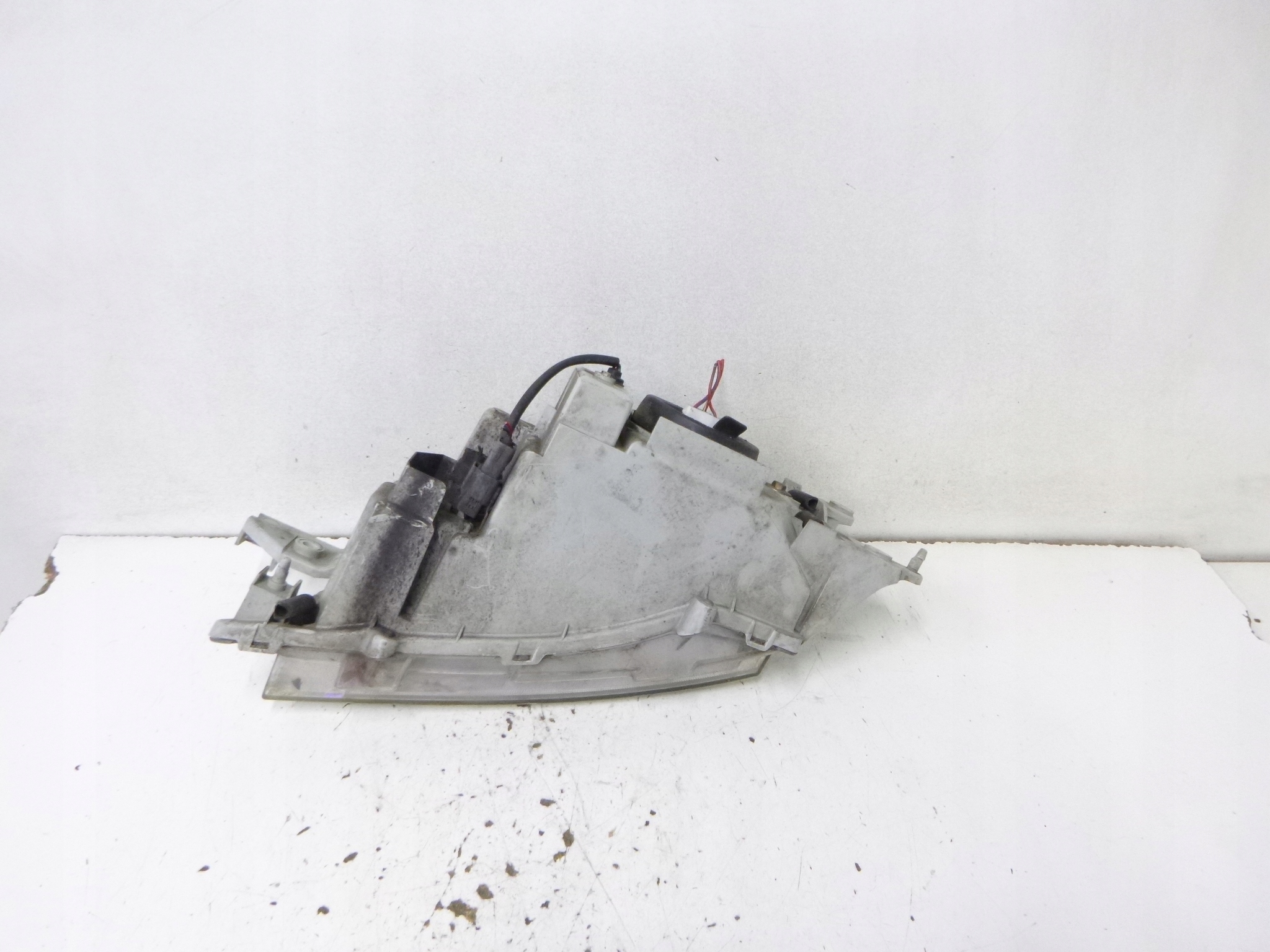 light front right Mazda Premacy 2002r. STANLEY