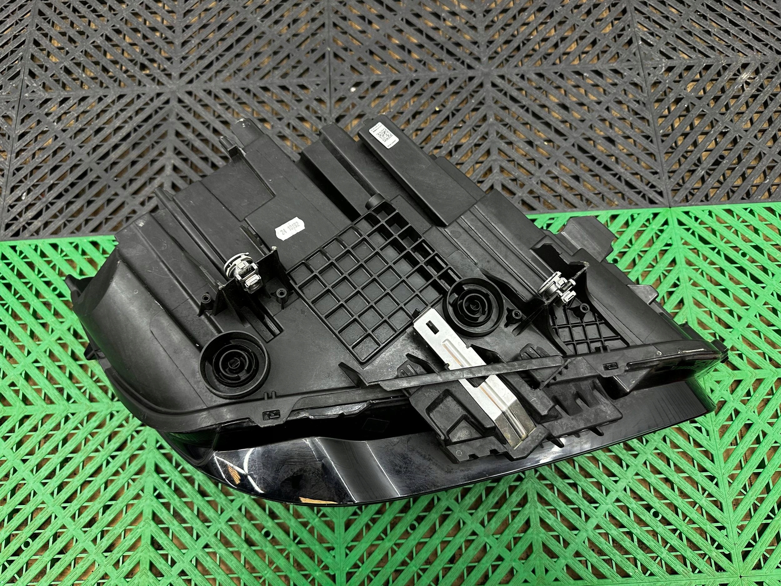 light front side left BMW X1 F48 LCI complete 5A01171
