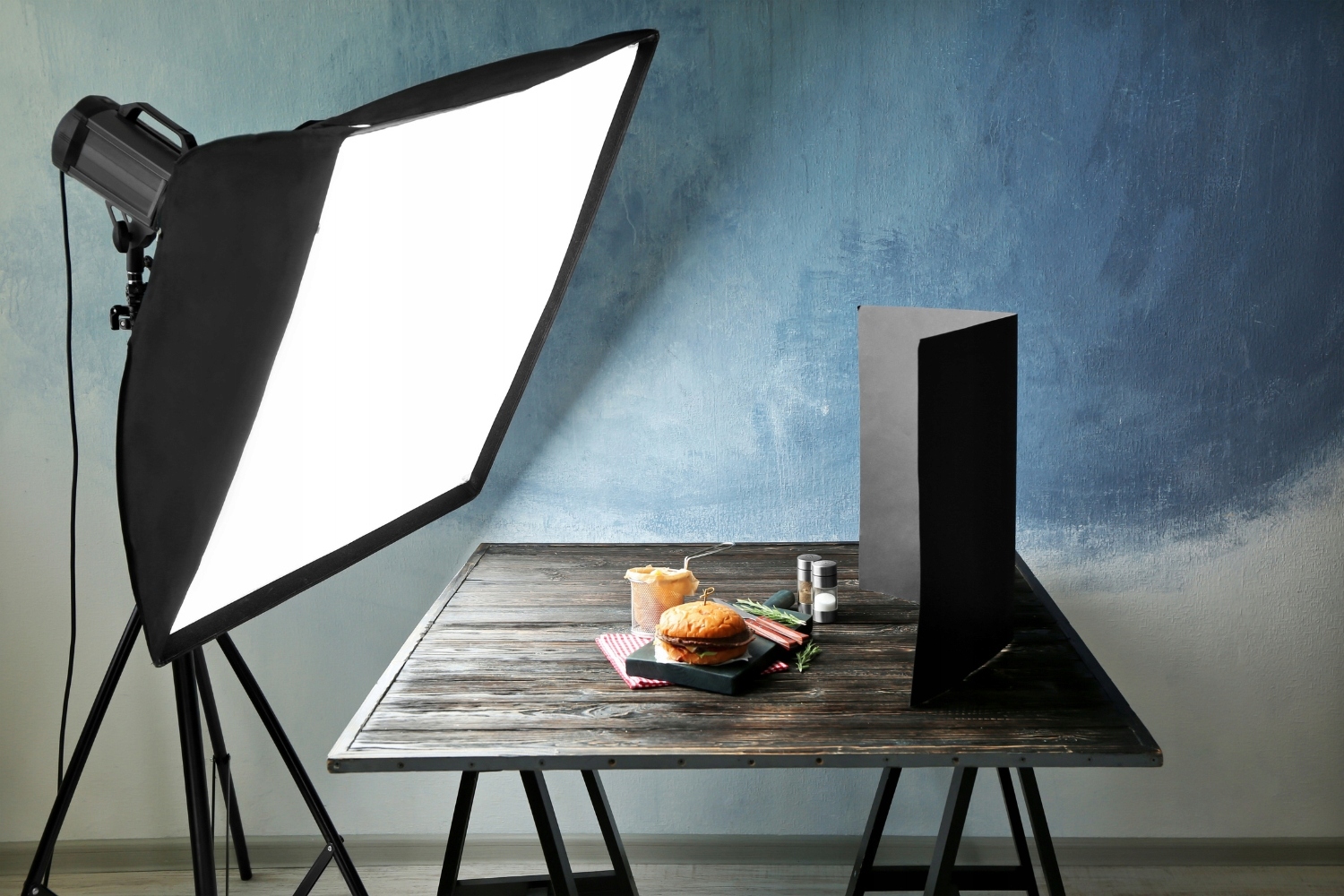 ŻARÓWKA FOTOGRAFICZNA E27 5500K ŚWIETLÓWKA STUDYJNA DO SOFTBOXA 85W 230V Moc żarówki/świetlówki 85 W