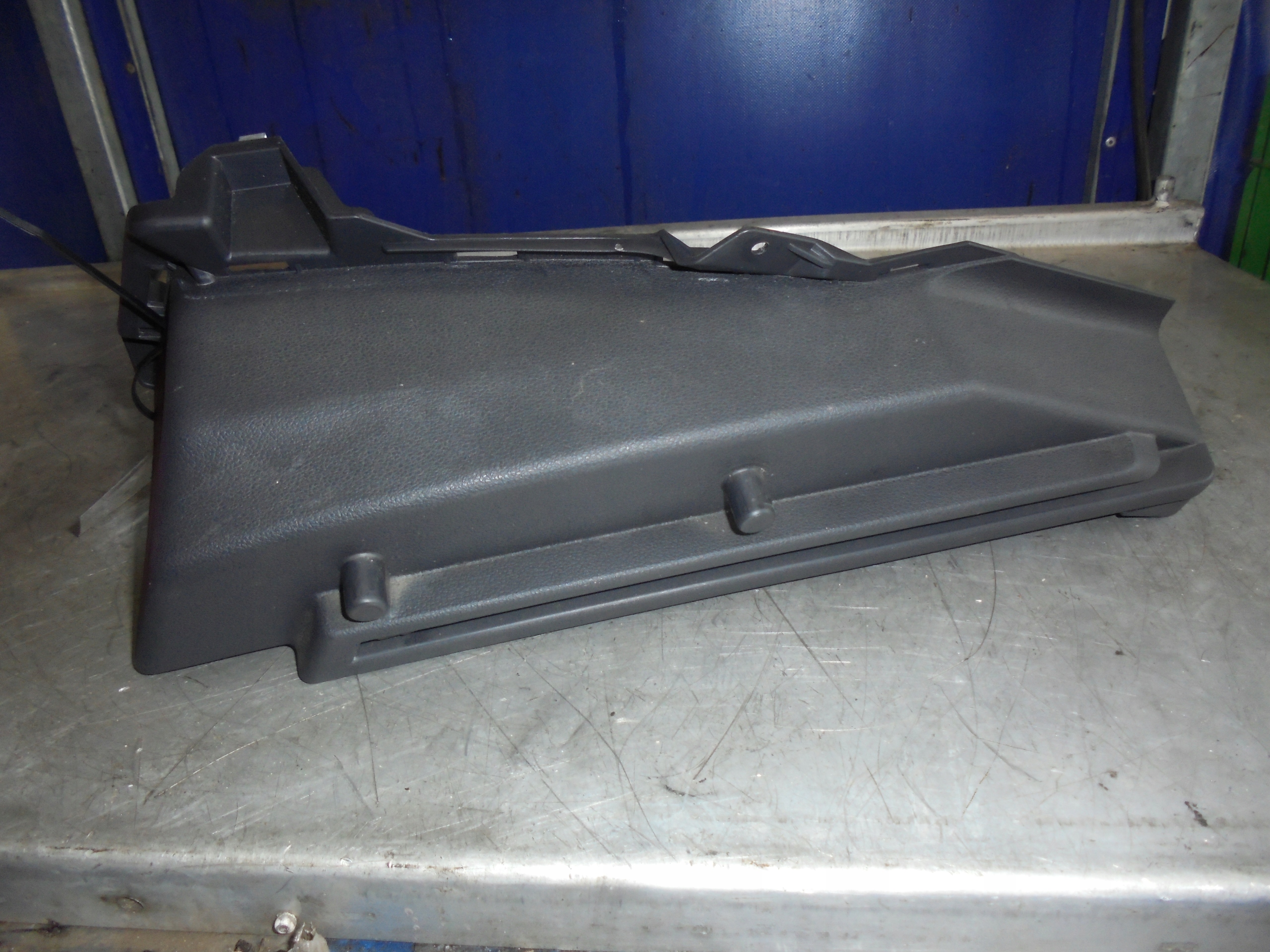 bearing polki boot Skoda Octavia III 5E5867762