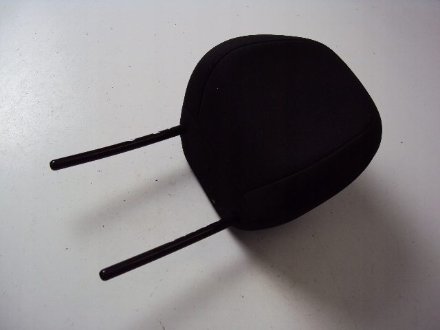 Подголовник правый передний CITROEN C4 II