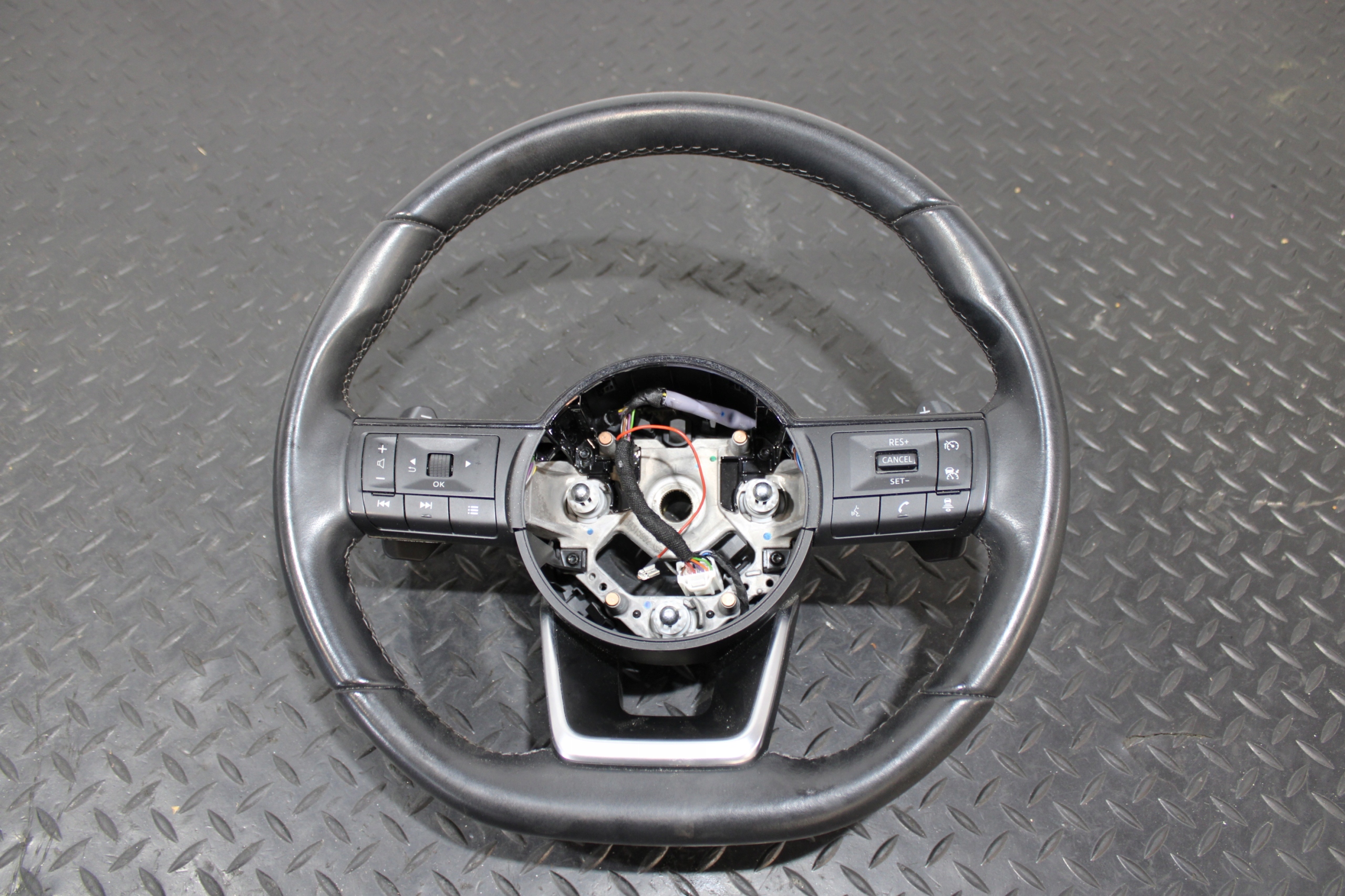 steering wheel, MULTIFUNKCJA with shifting NISSAN QASHQAI J12