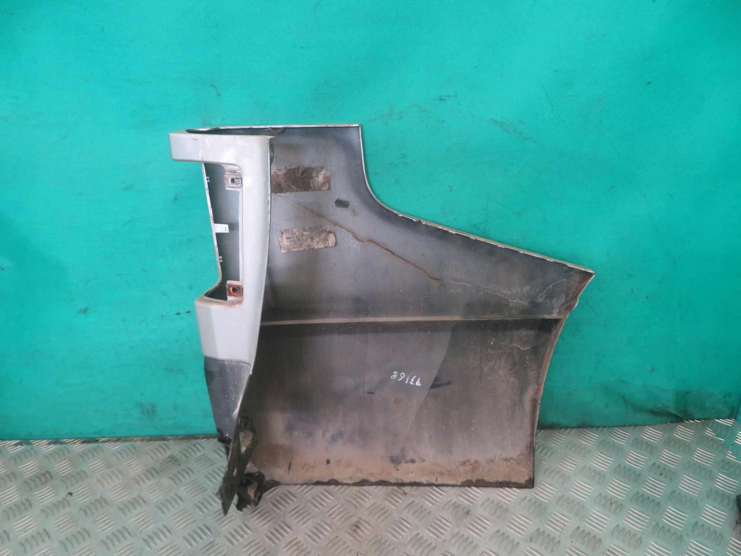Unité d’angle Pare choc Gauche Arrière FORD TRANSIT 12R