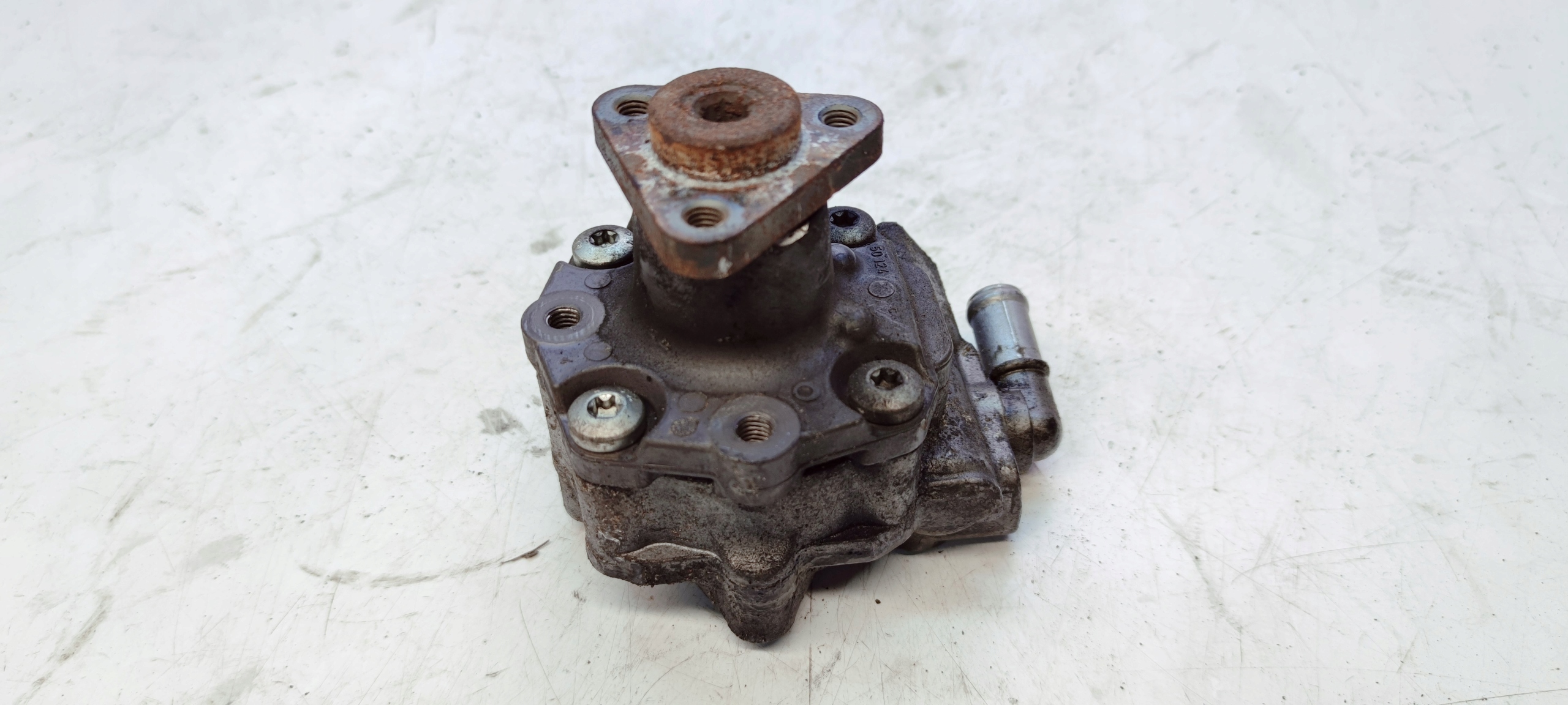 servo pump AUDI A6 C6 LIFT 2.0 TDI 4F0145156B