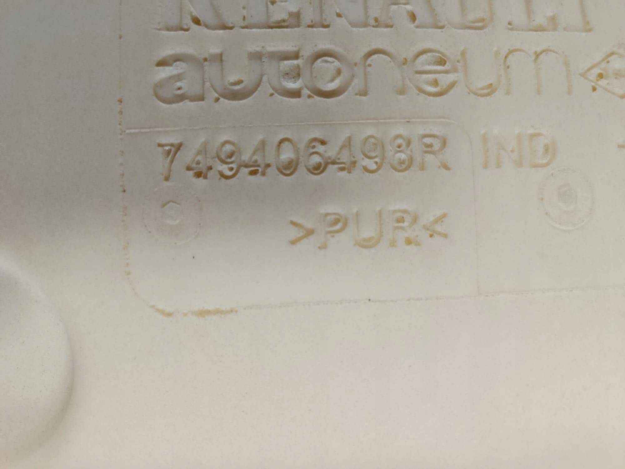 AUTOTEPPICHE BODEN- mitte KOMPLET Renault 4 749025903R