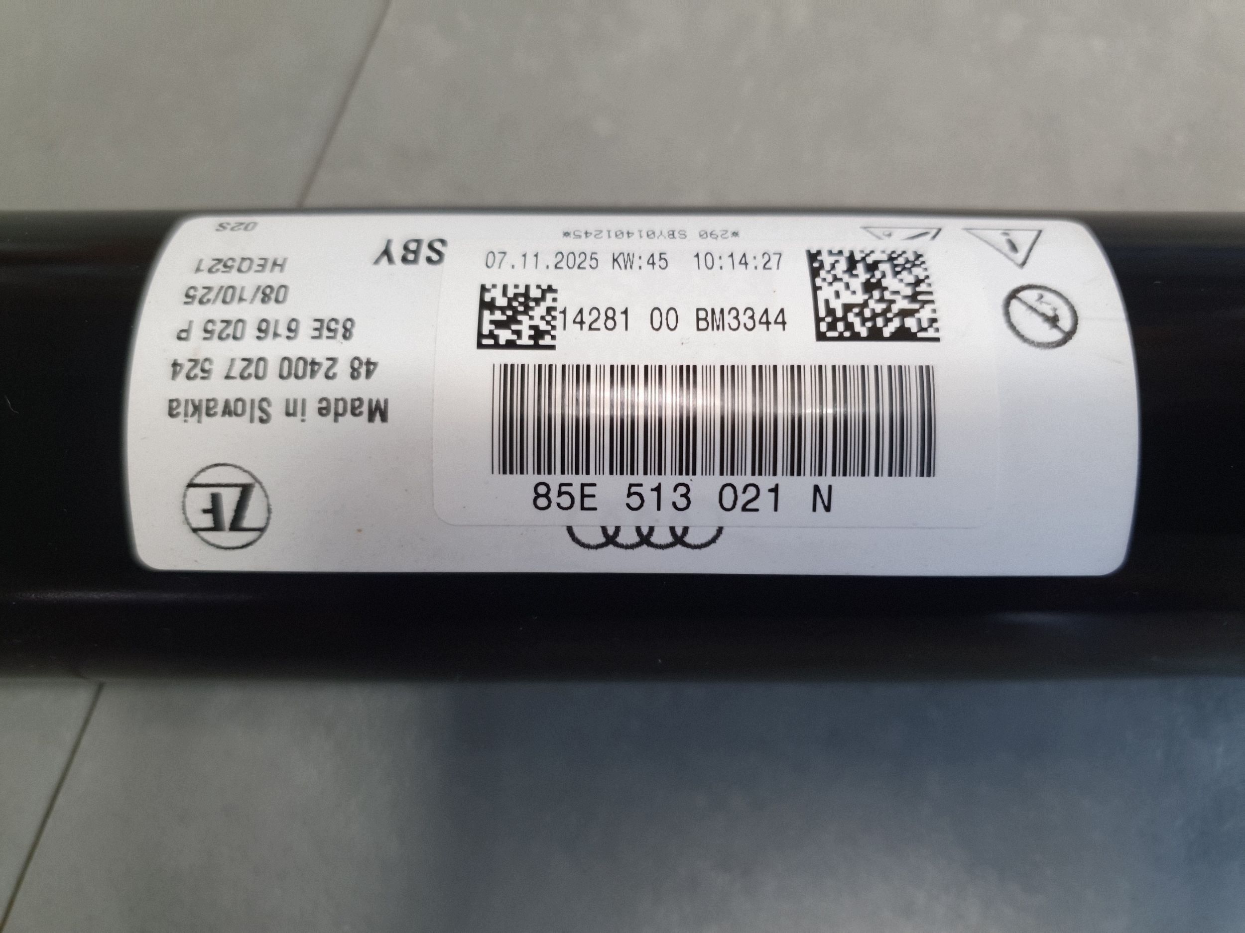 Audi Q6 e-tron stoßdämpfer pneumatisch links heck 85E616025P