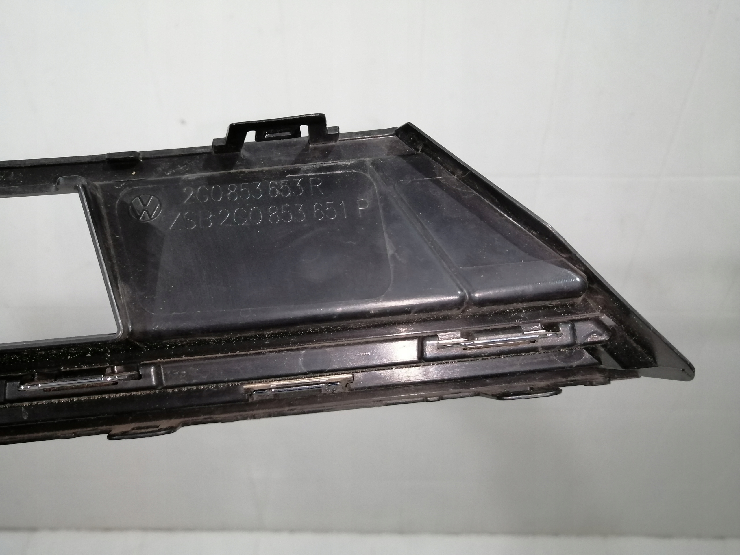 VW Polo V Kühlergrill FRONTGRILL Kühlergitter 2G0853653R - Thumbnail 10