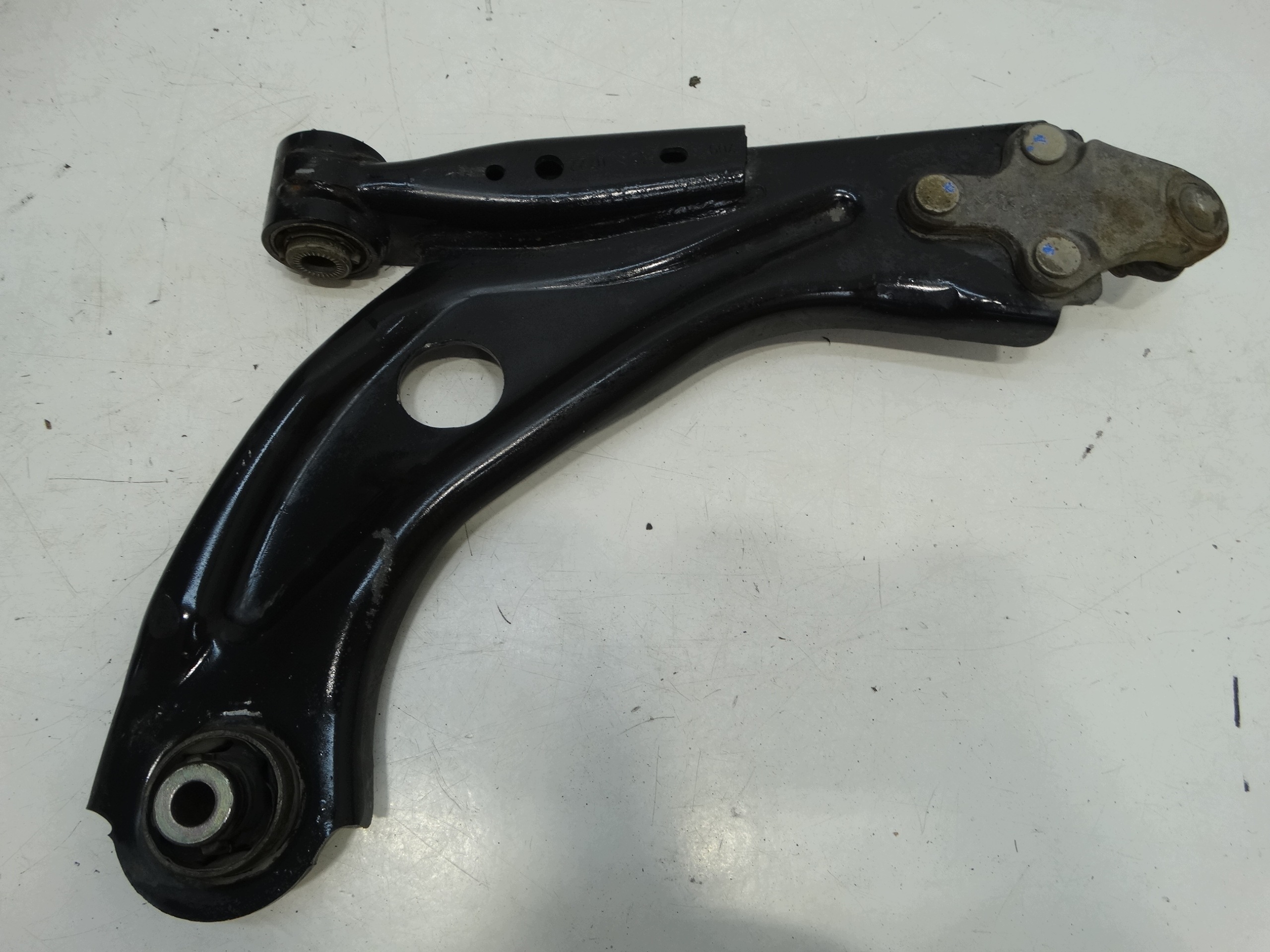 arm right front PEUGEOT 5008 II 2022R. 709 0722