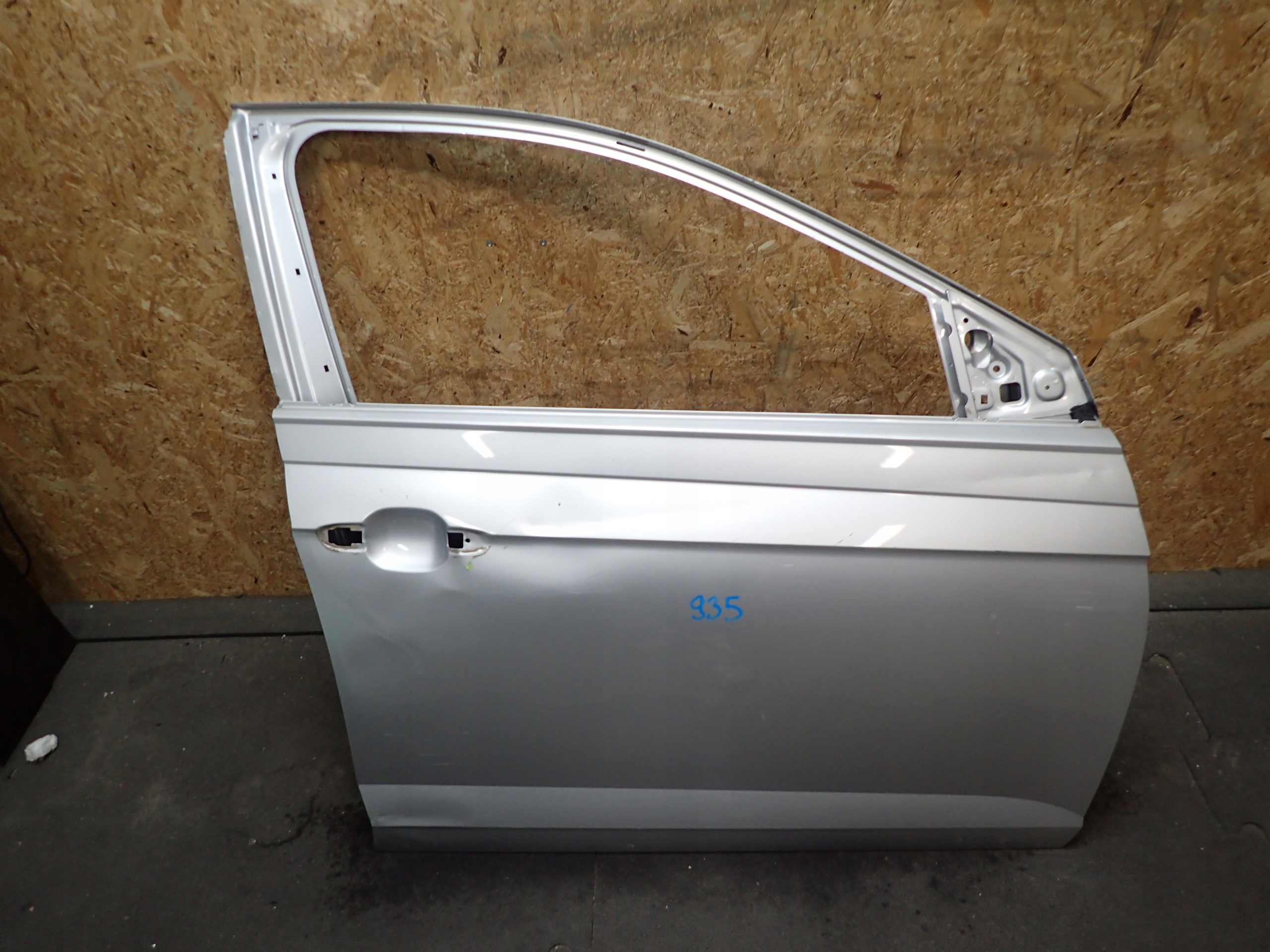 DOOR FRONT RIGHT VW POLO 2G 17