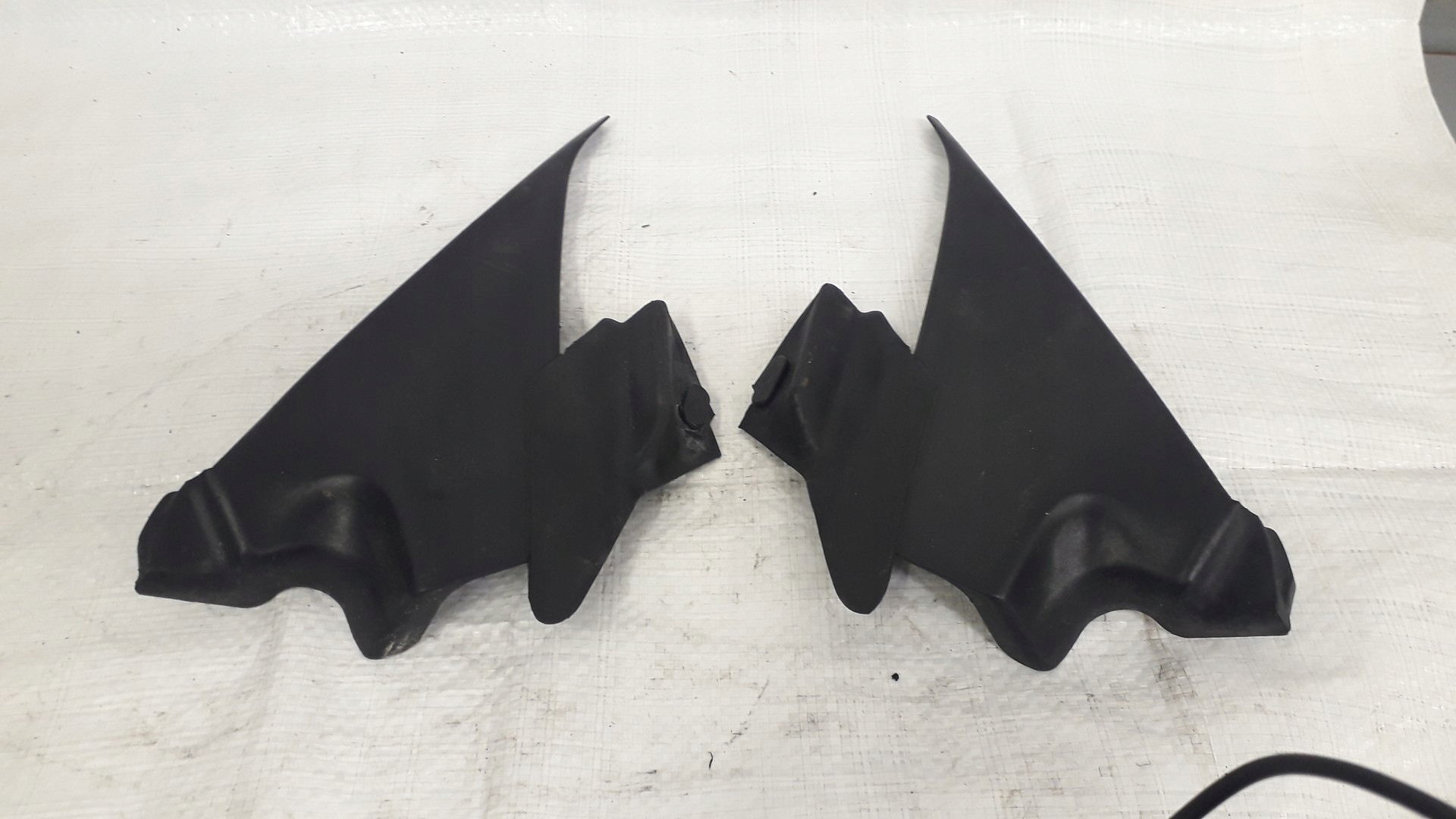 ZAŚLEPKA LUSTERKA LEWA AUDI A3 03-08r 8P3837175H