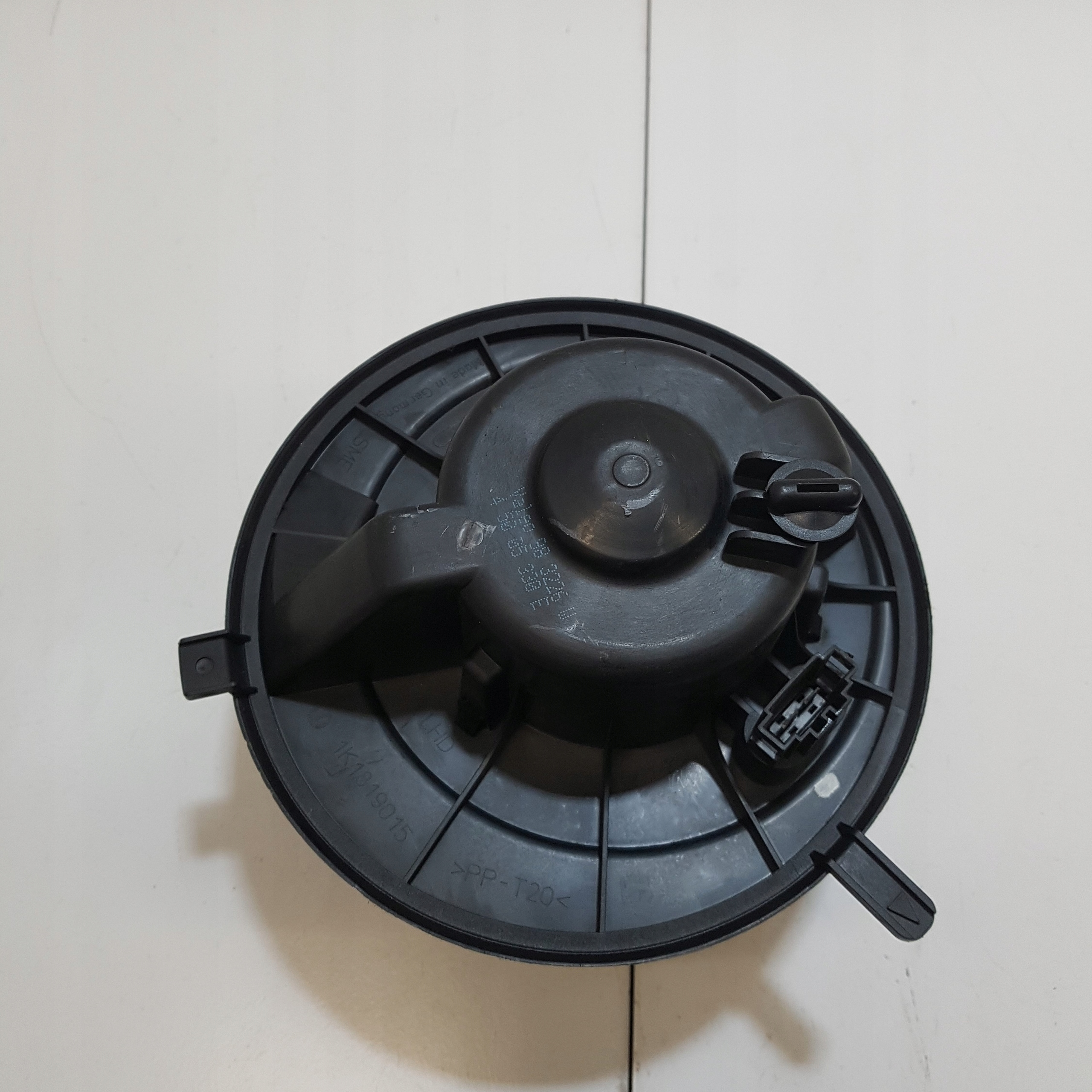 Lüfter des lüfters VOLKSWAGEN GOLF 5 983226W