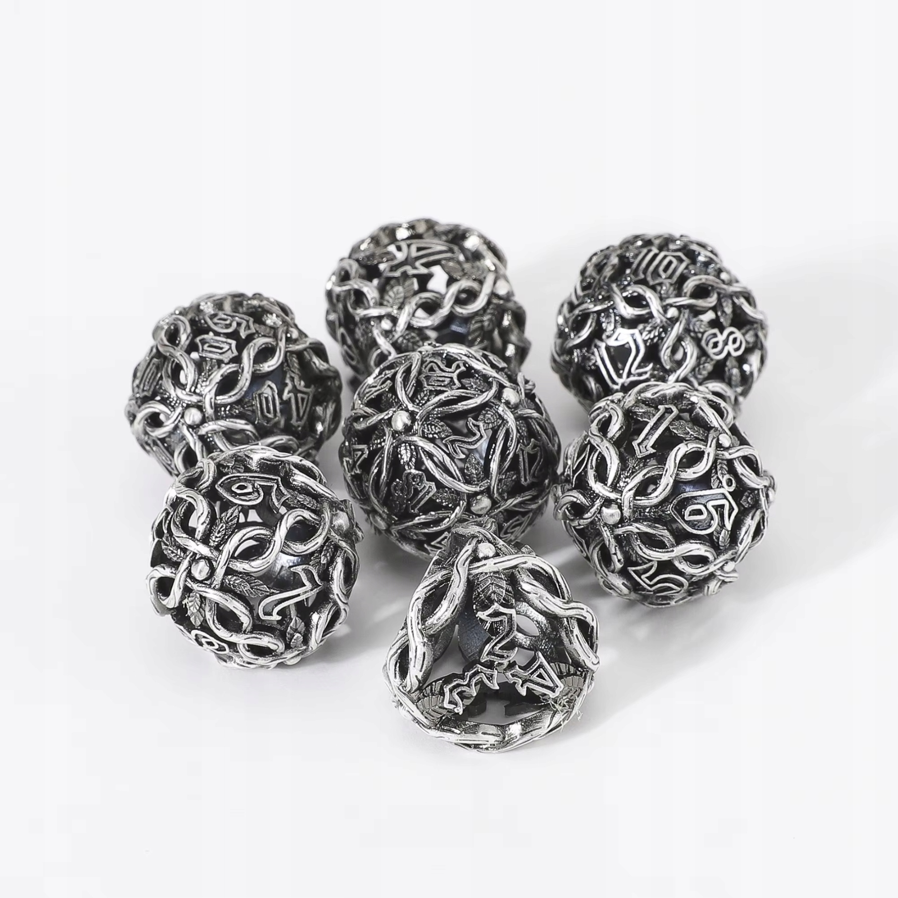 RUNY DRUIDÓW ZESTAW 7 METALOWYCH KOŚCI RPG Liczba ścian 4 6 8 10 12 20