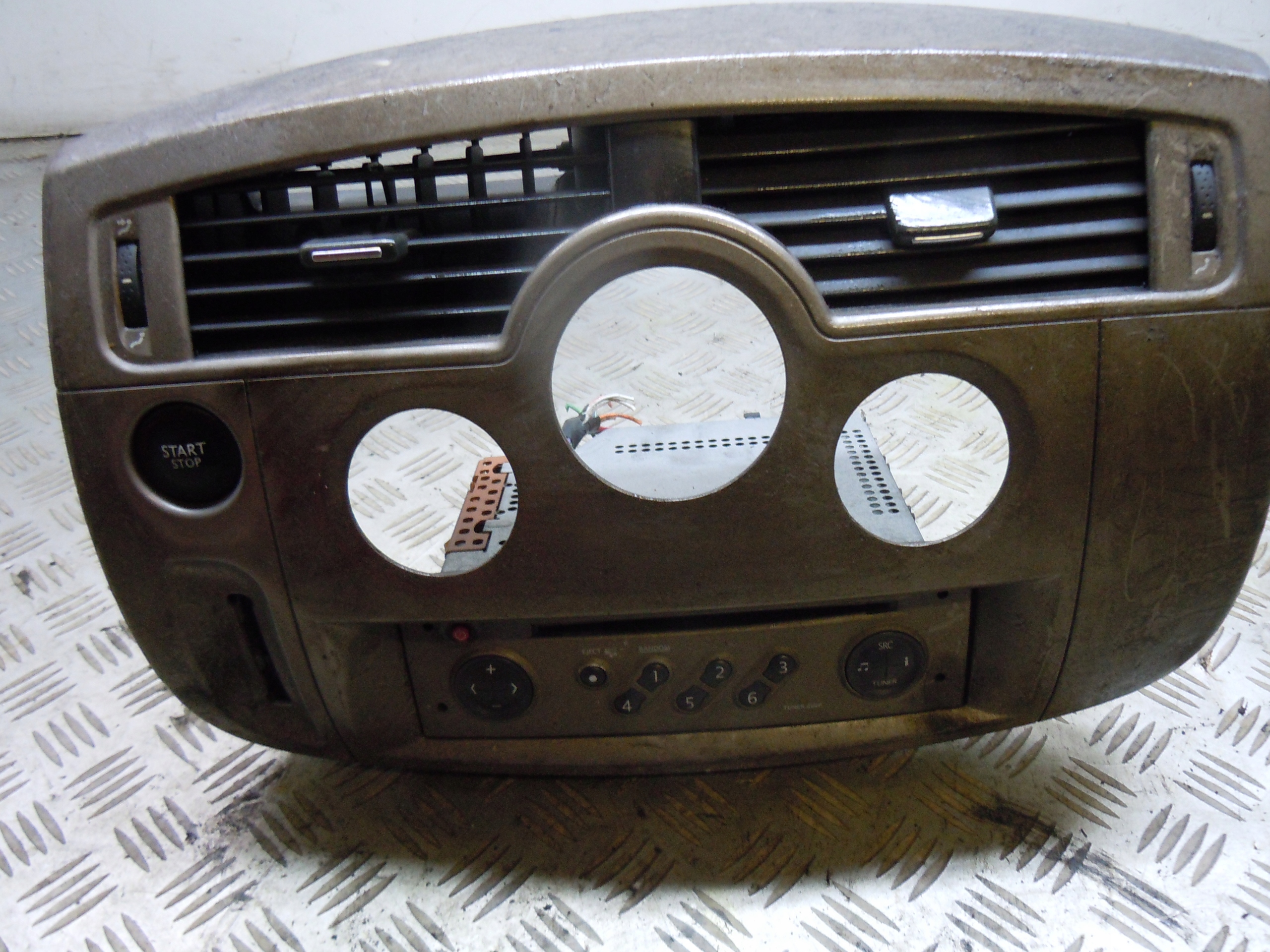 Radio CD Renault Scenic II 8200300859b – AutoRR