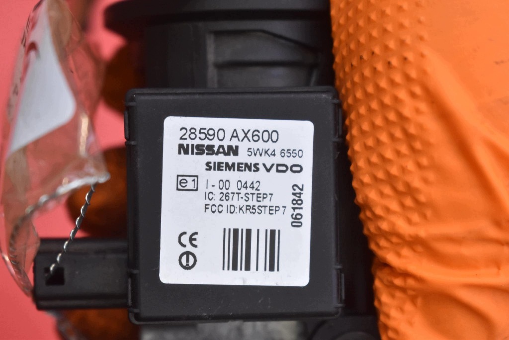 ignition key N0502823 NISSAN NOTE 1 and E11 1.5 DCI 86 KM 05-09