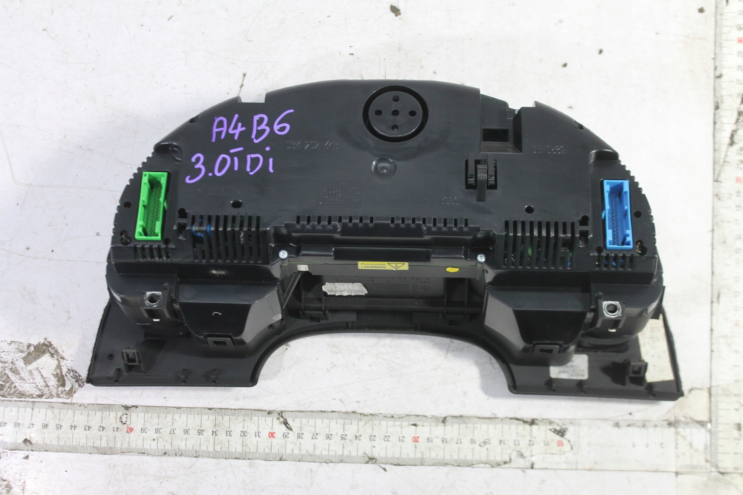 dials dials 8H0920951E AUDI A4 B7 3.0 TDI UK