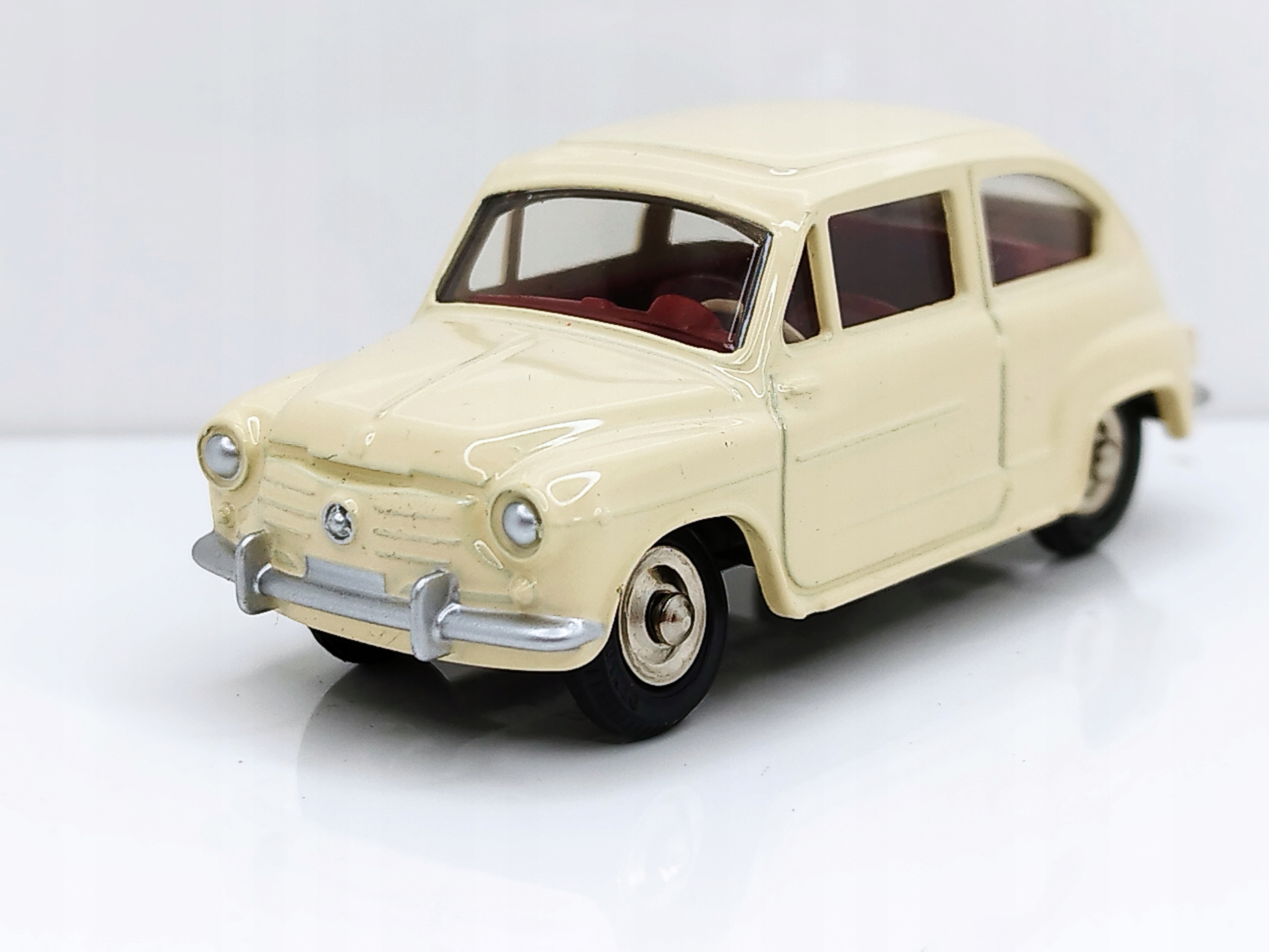 Fiat 600 Dinky Toys N 520 1:43 12369640716 - Allegro.pl