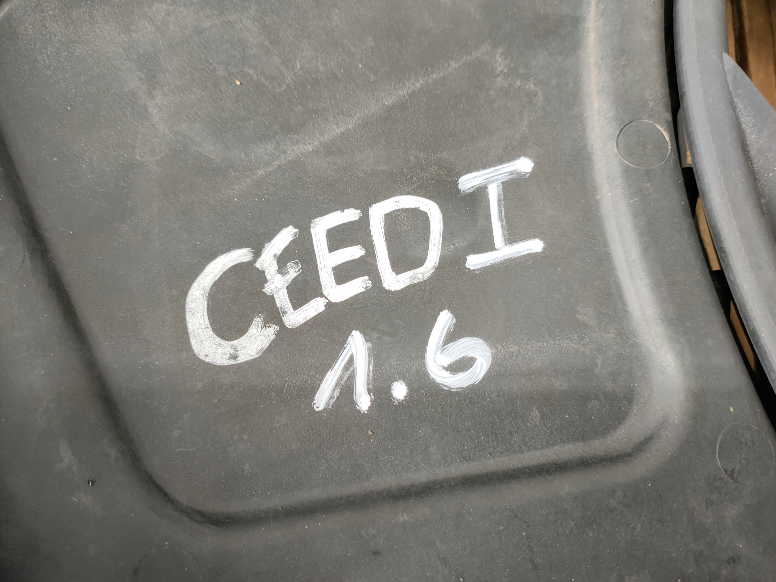 KIA CEED a 06-12 1.6 CRDI obal ventilátor chladiče originál