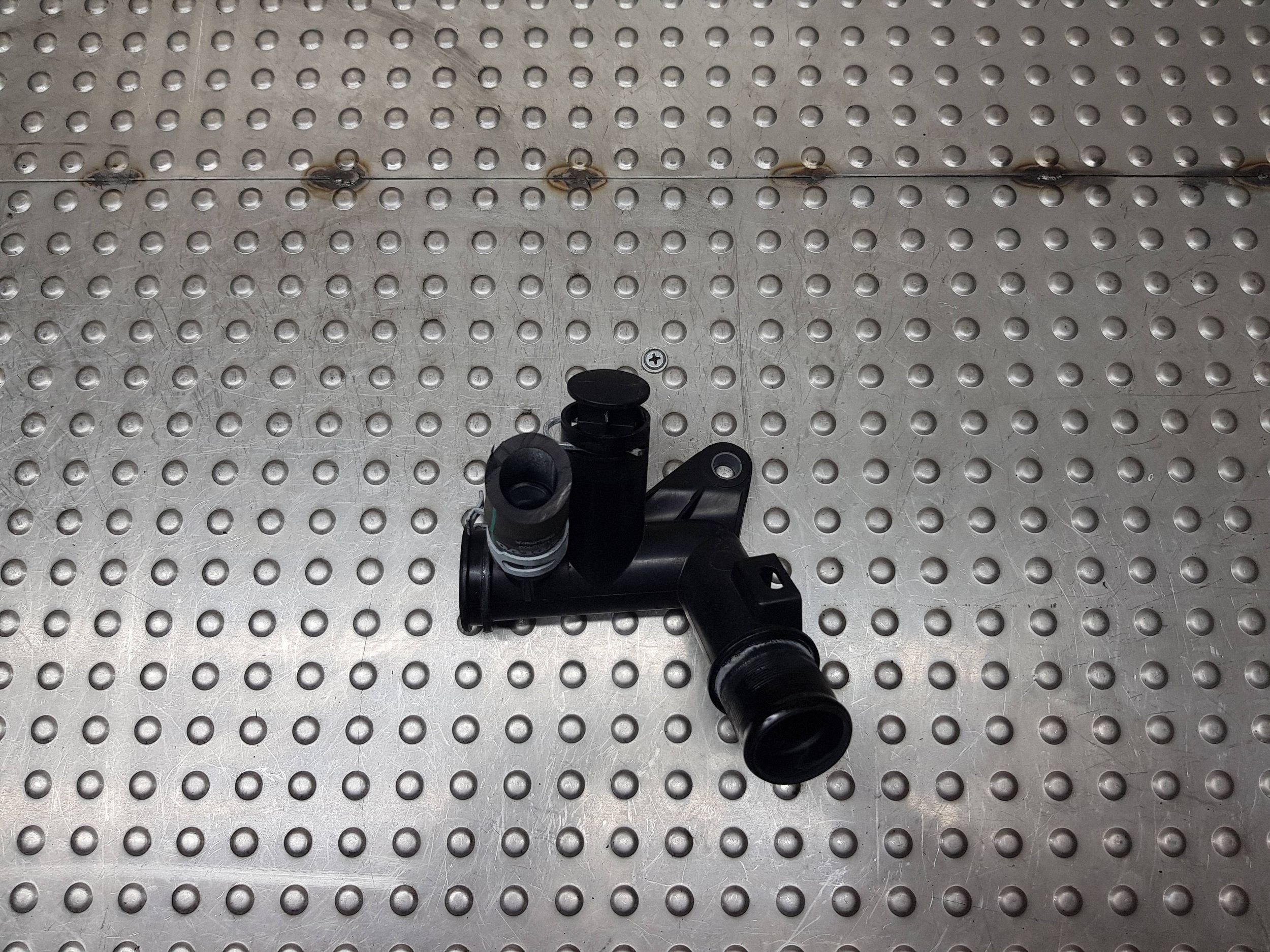 Bride d’eau 9671124980 FORD C-MAX MK1 FOCUS MK2 1.6 TDCI