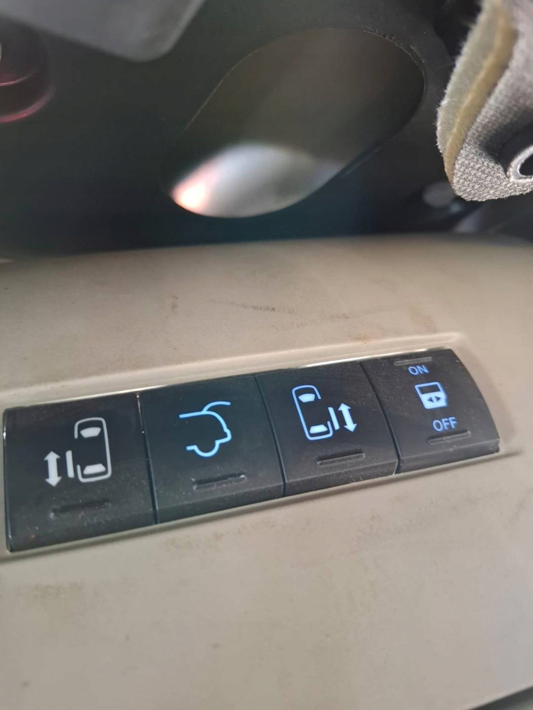 light oswietlenie cabs Chrysler Town and Country 5 facelift 2012