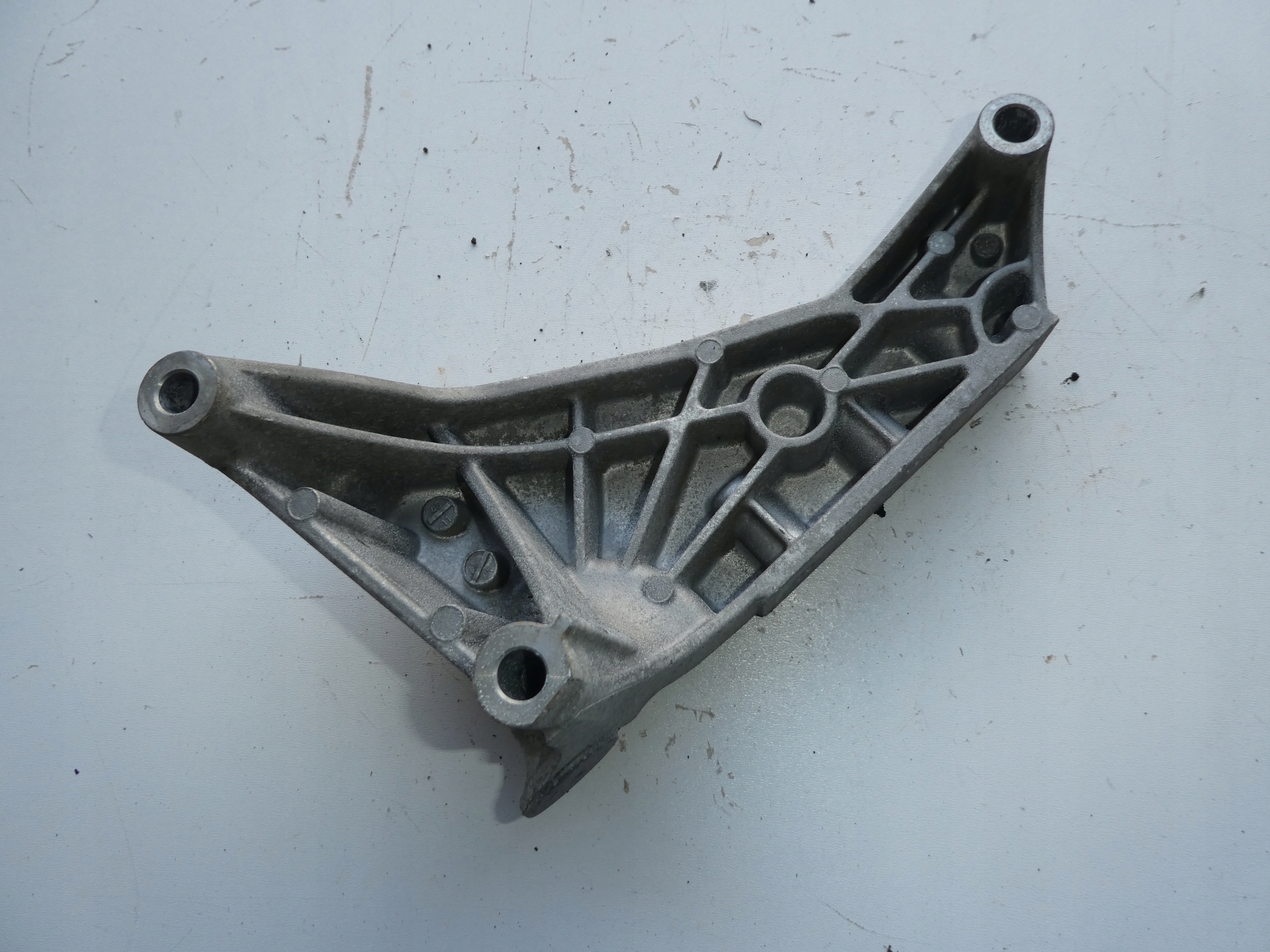 VW T5 LIFT holder engine mount 03L199207B