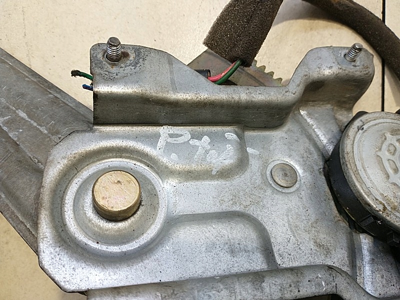 window regulator right rear part KIA RIO and XH003PO