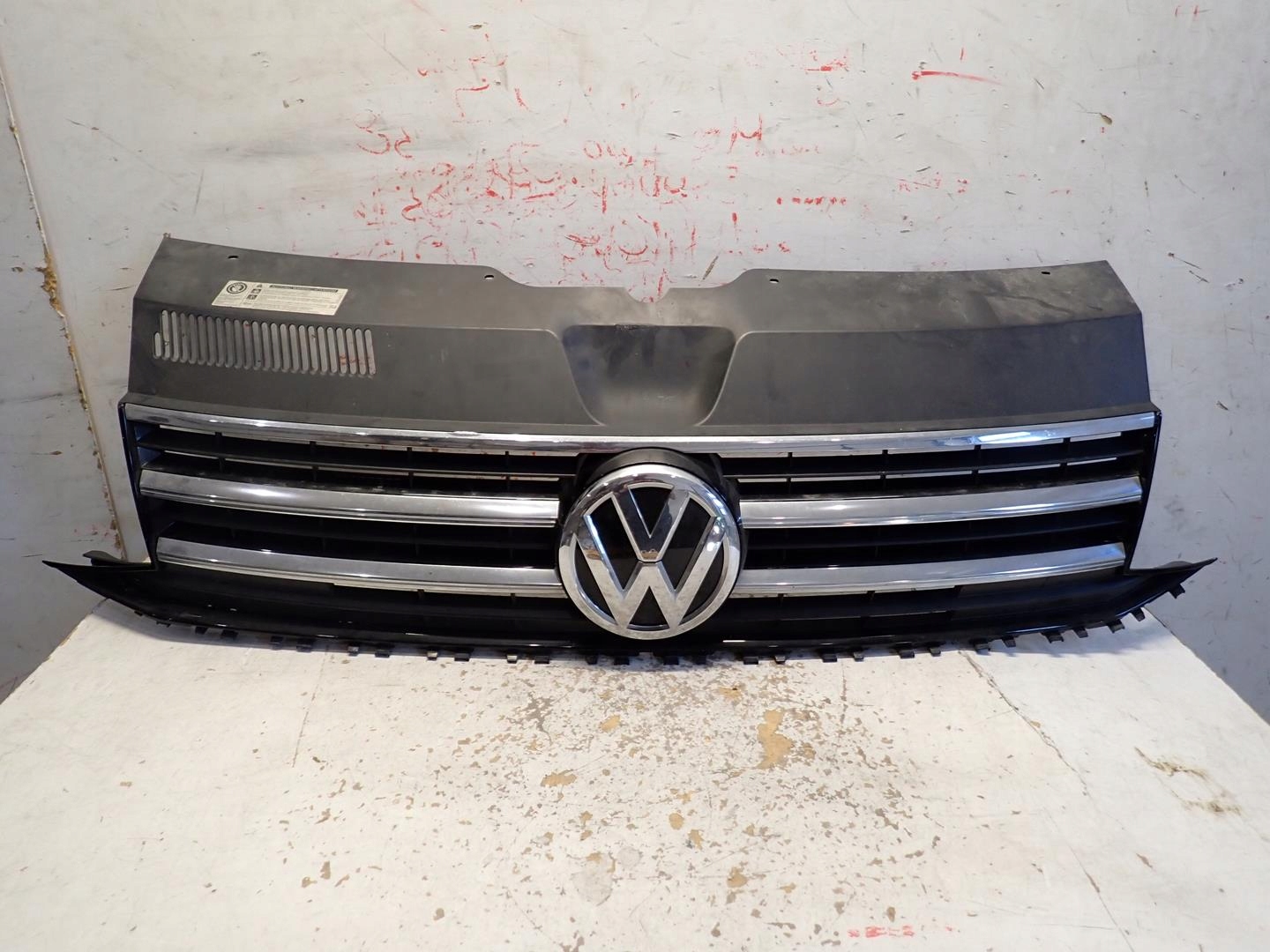 maska VW T6 2015- 7E5853653C