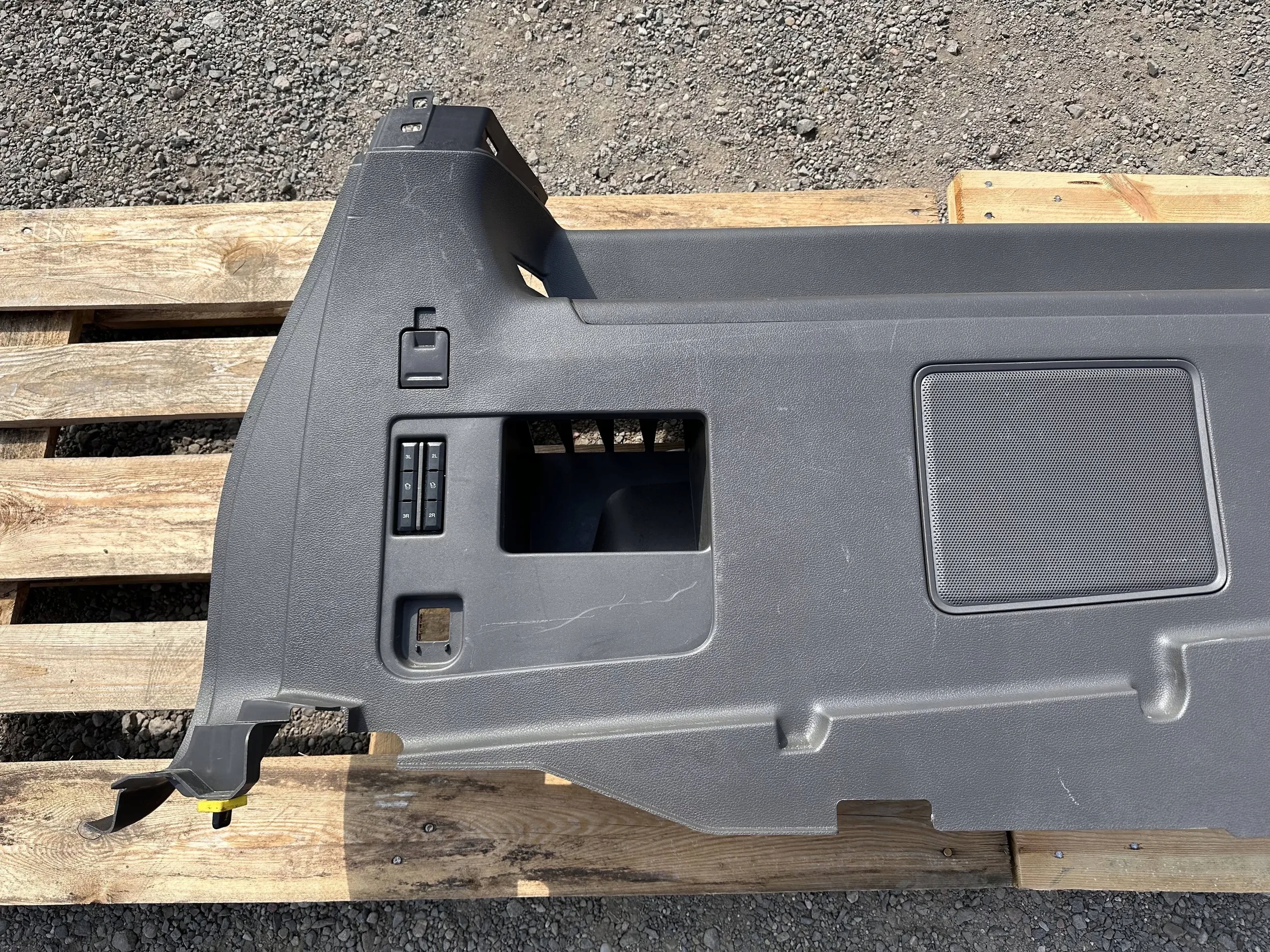 boot upholstery left cover rear part rear side Ford Expedition MAX 2018+