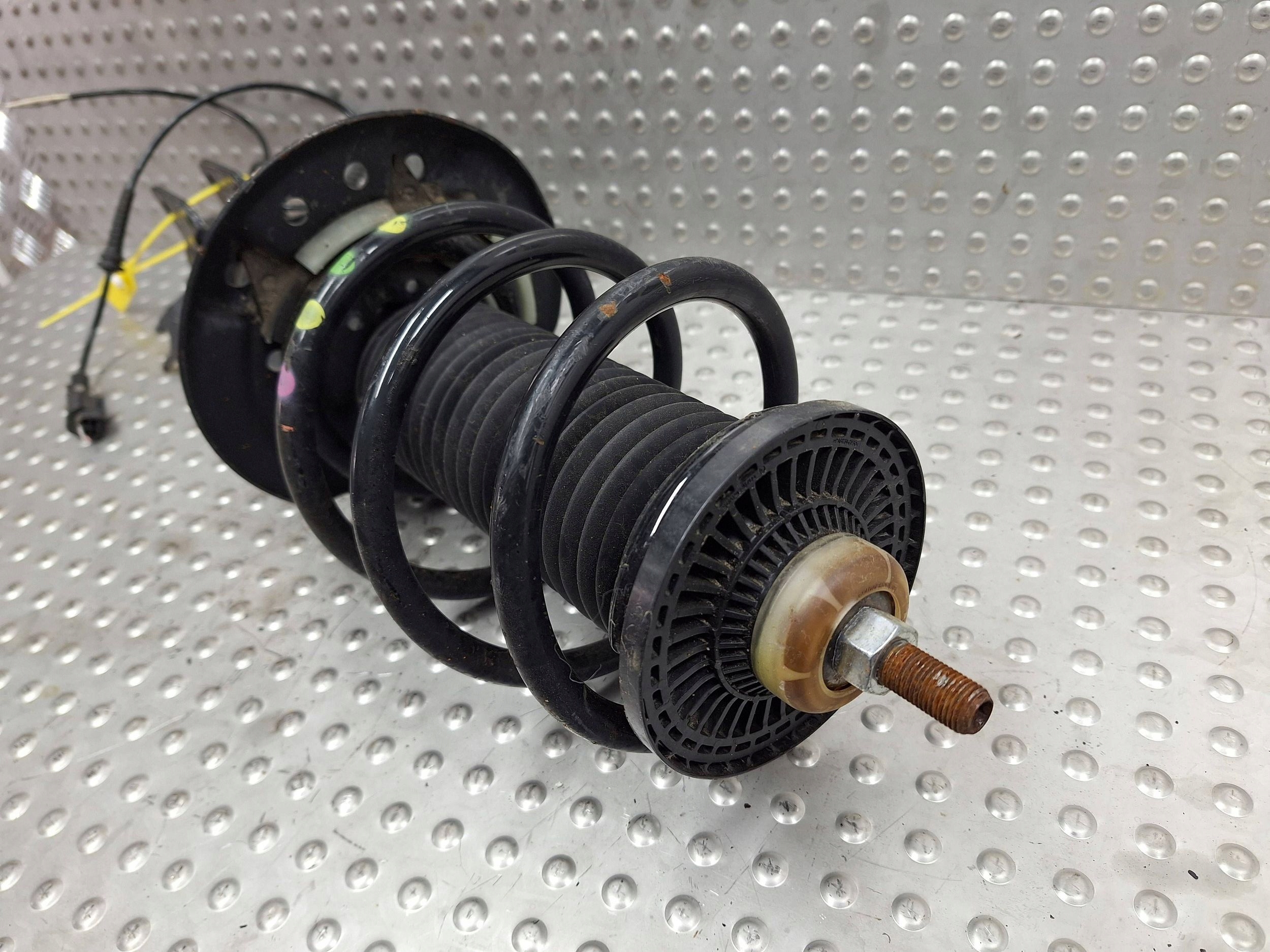 shock absorber right=left NISSAN JUKE II 19-25