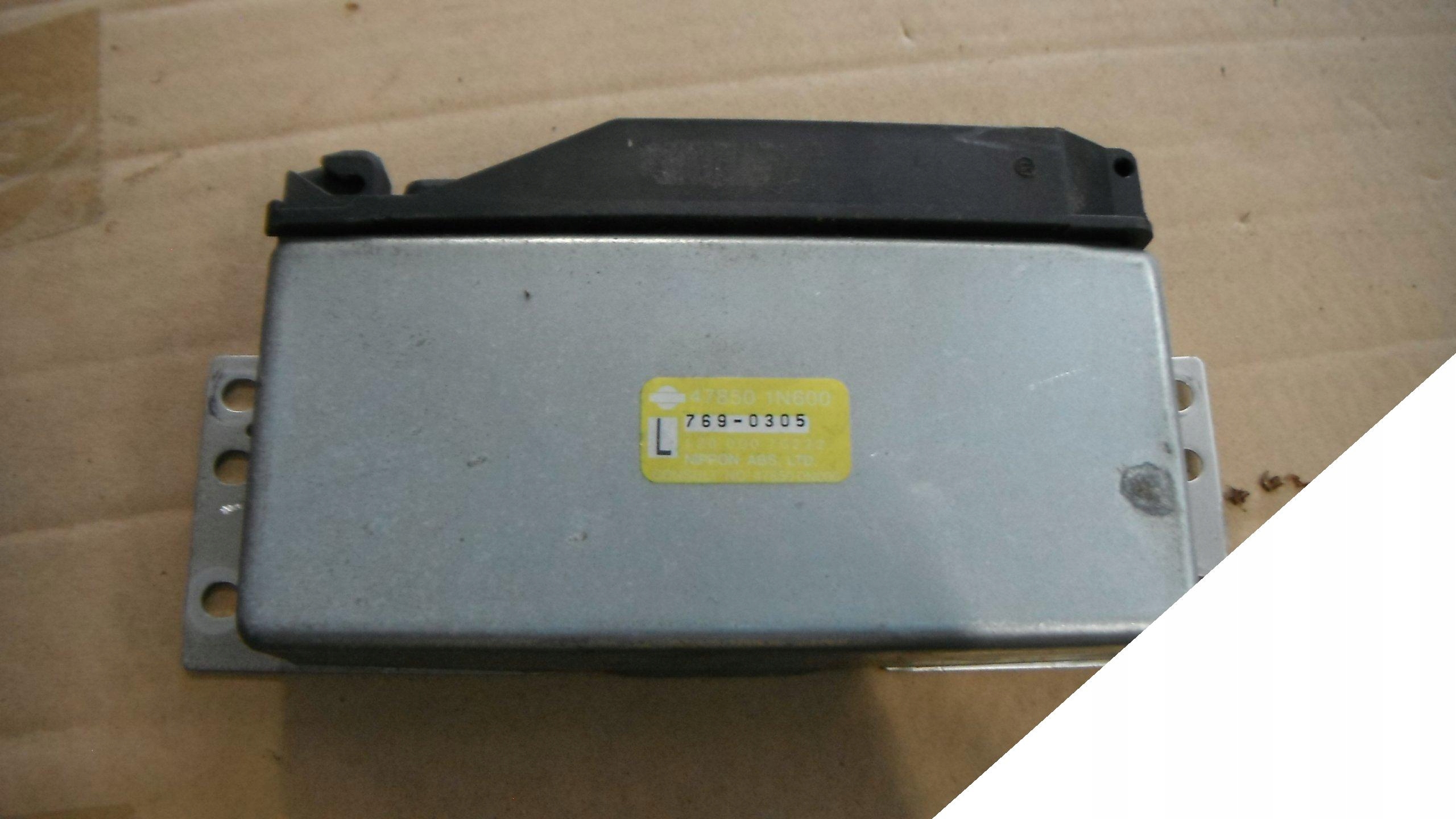 NISSAN ALMERA N15 95-00 KOMPUTER STEROWNIK ABS