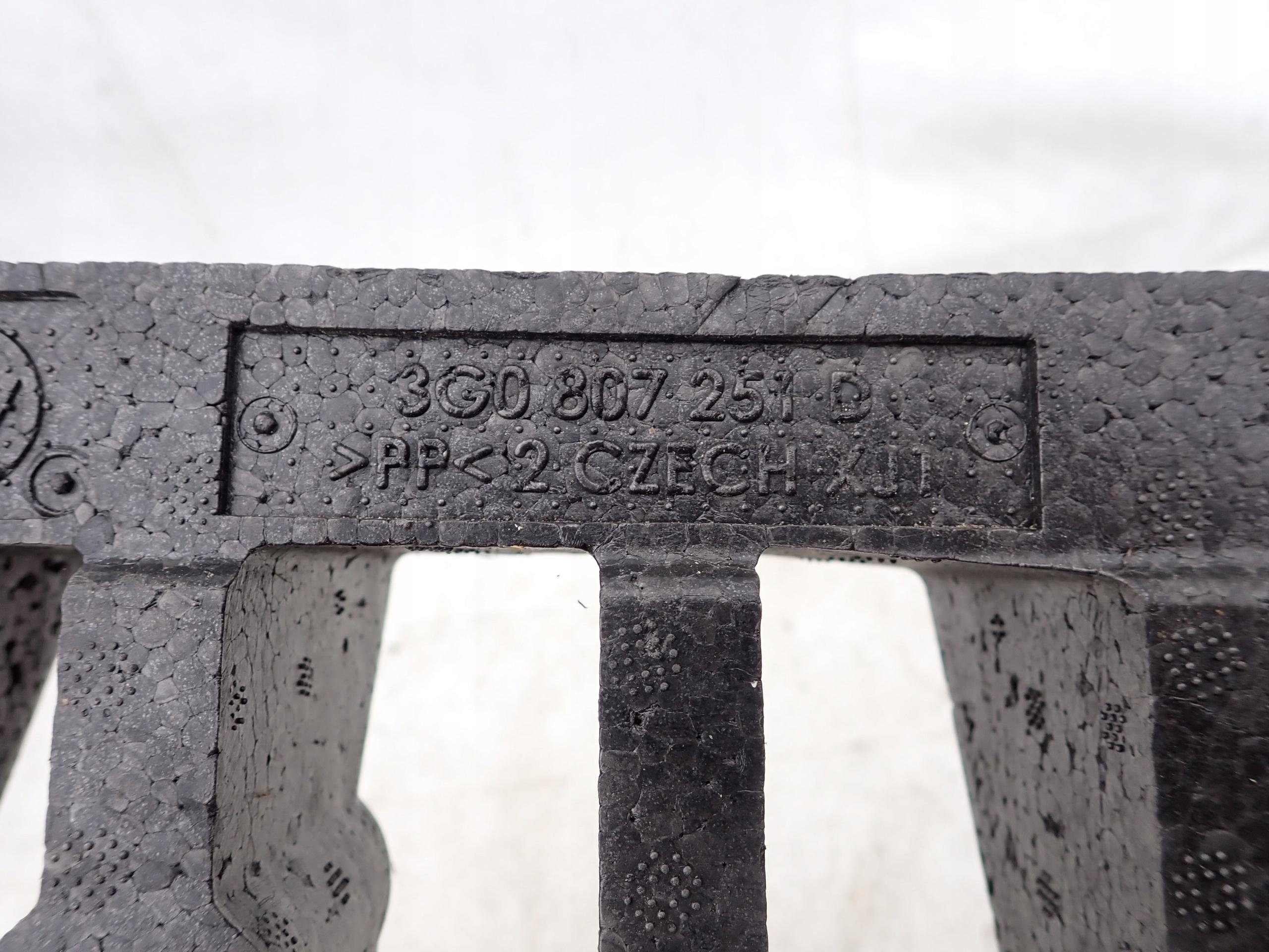 VW PASSAT B8 ABSORBER der Stoßstange vorne 3G0807251D