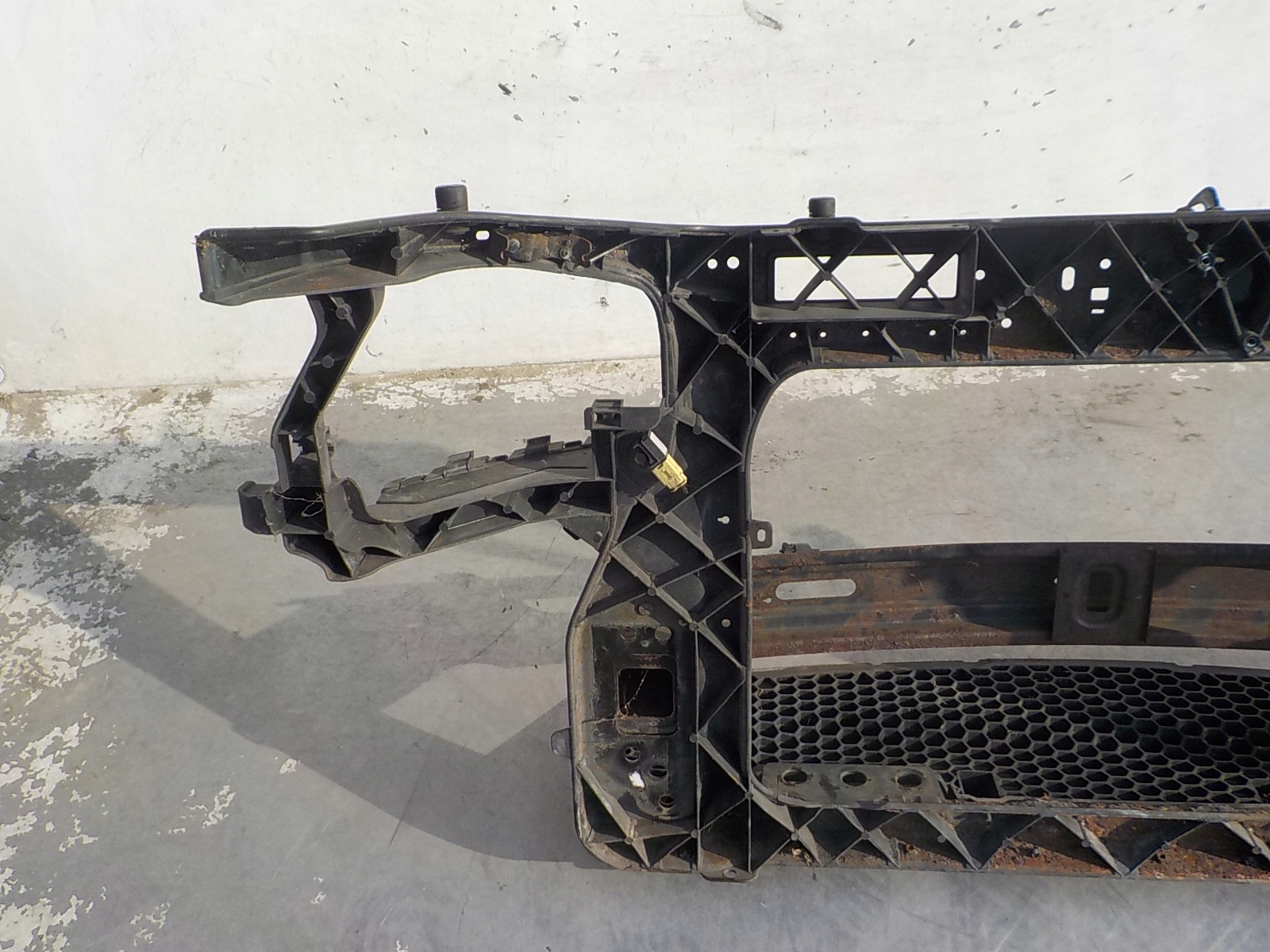 694 KIA SOUL and support panel for radiators sider pillar iron OKULAR