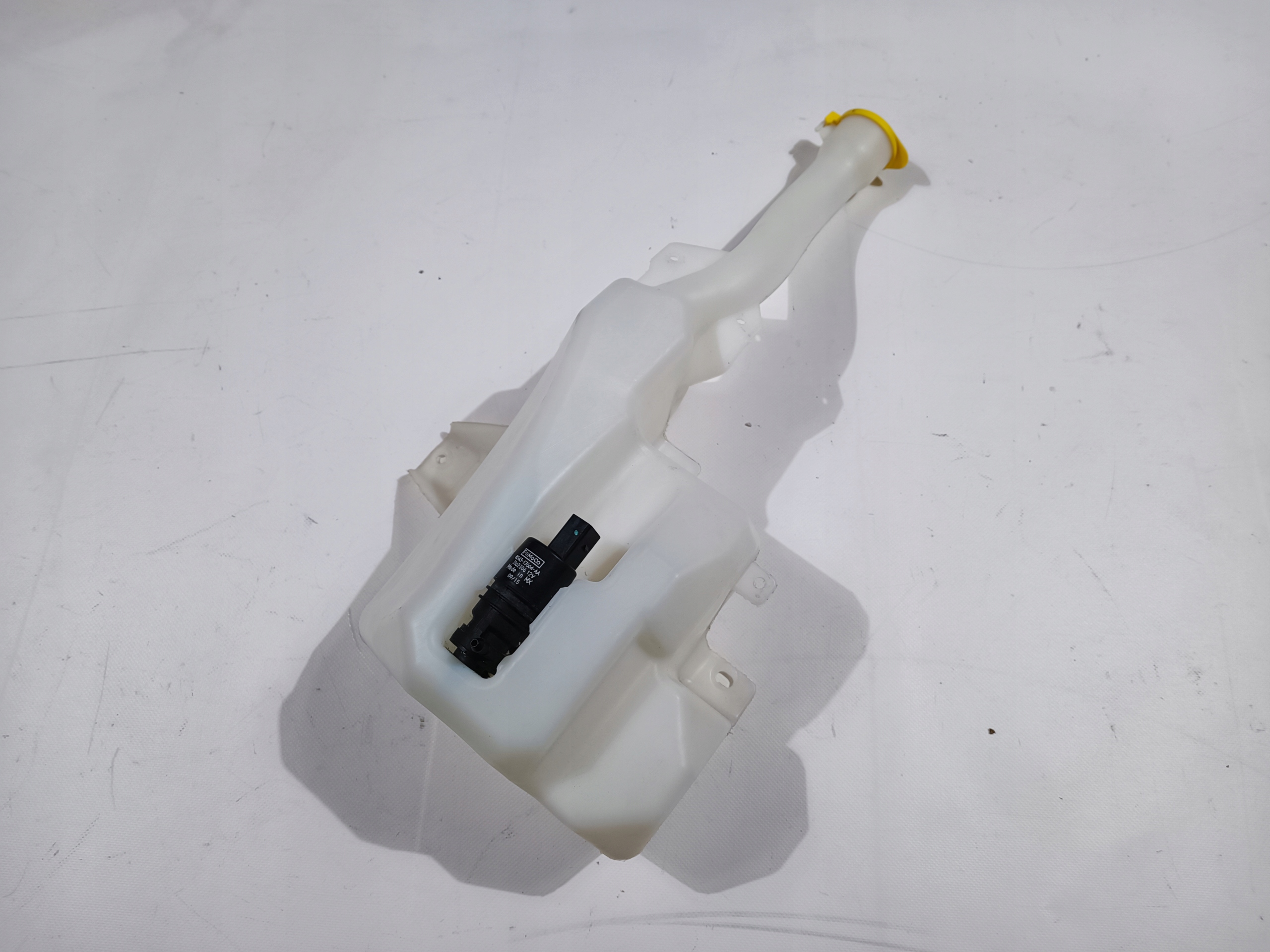 washer fluid tank Ford Mustang VI 2015