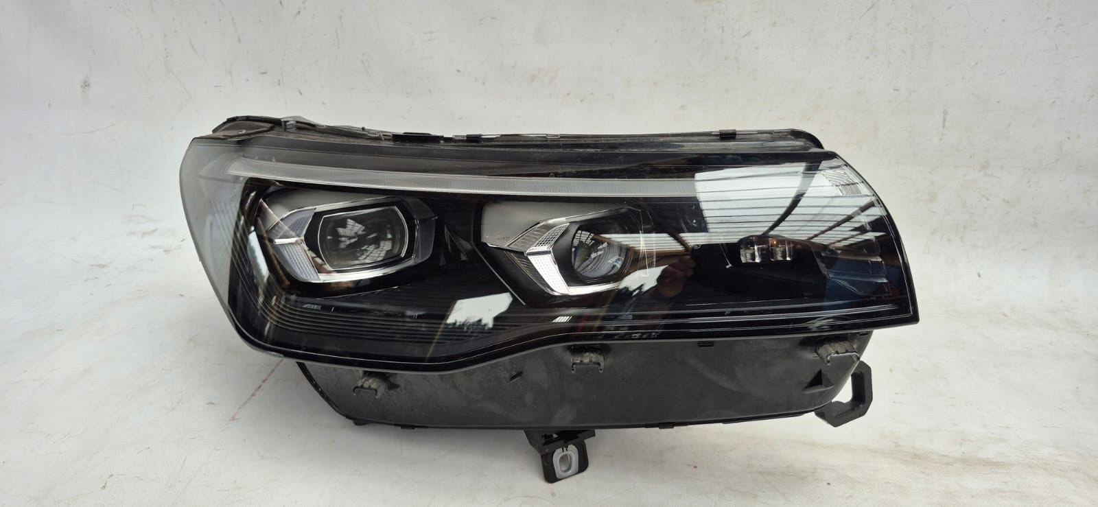 VW TIGUAN III 571 23- light right front front FULL LED IQ.LIGHT