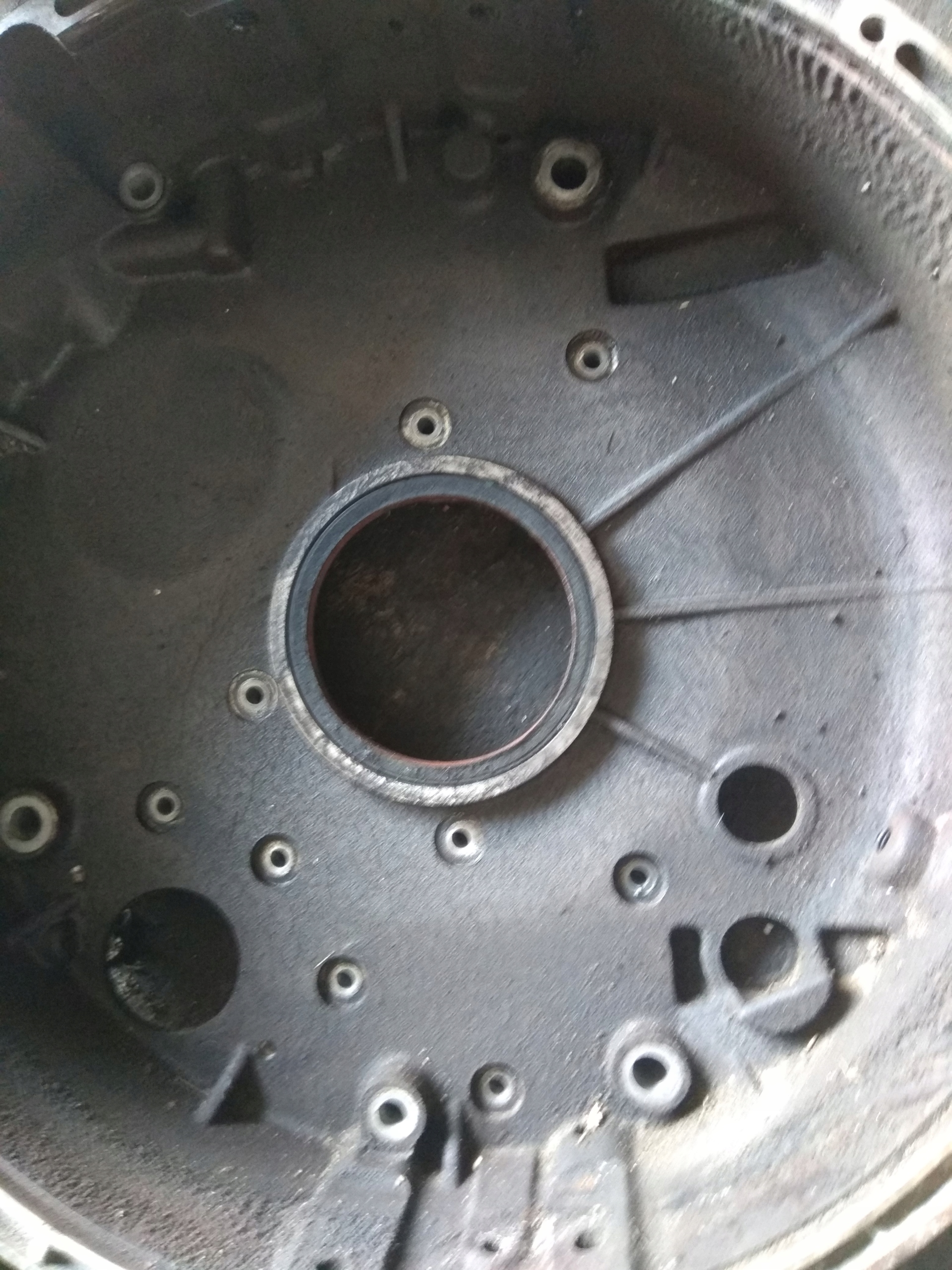 04902029 - Clutch housing D7e Volvo FL Renault Midlum