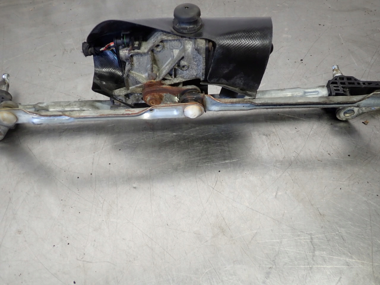 MECHANIZM WYCIERACZEK PRZÓD FIAT PANDA 1.1