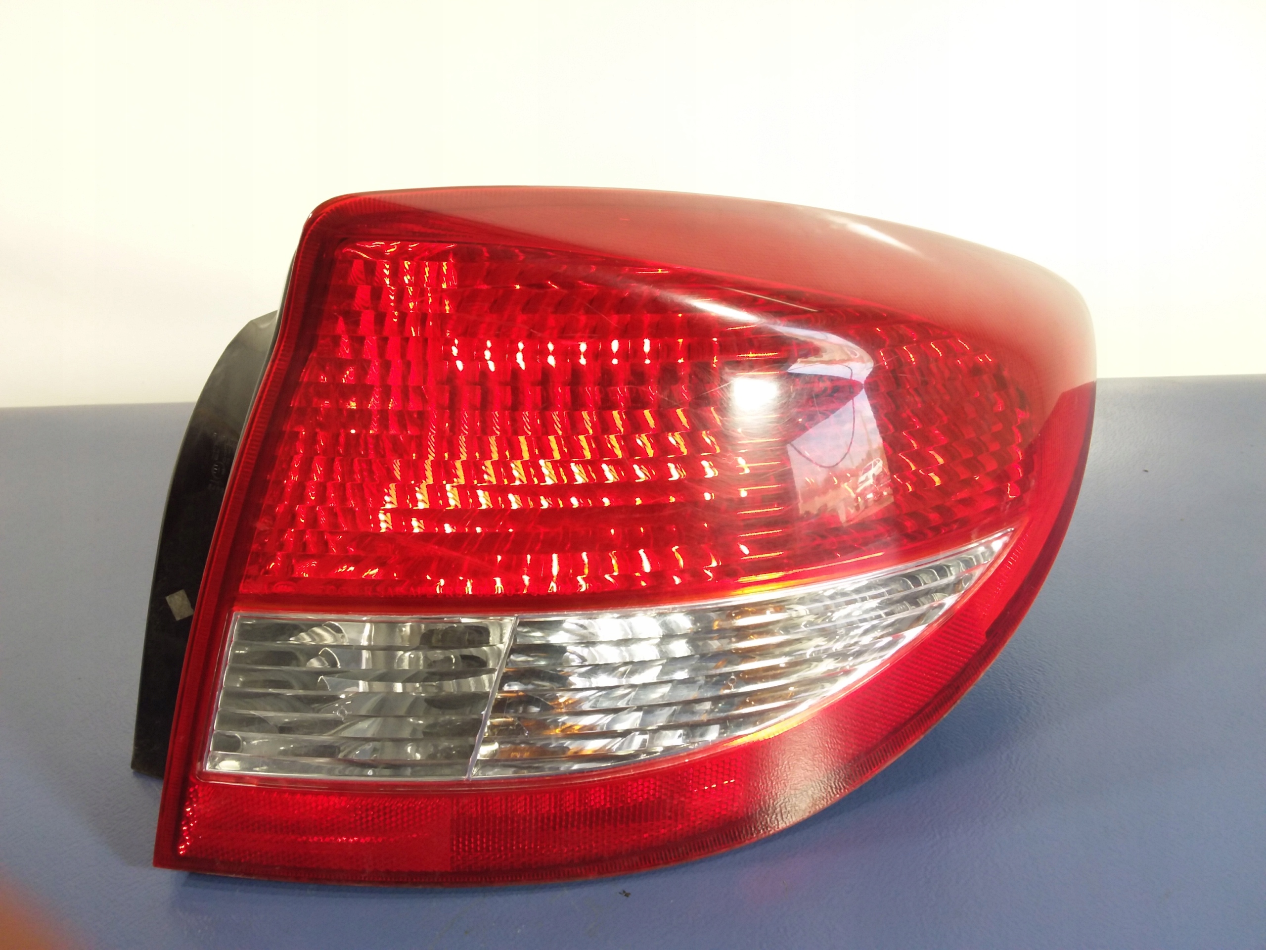 KIA RIO И СЕДАН ФАРА ЗАД. ПРАВА