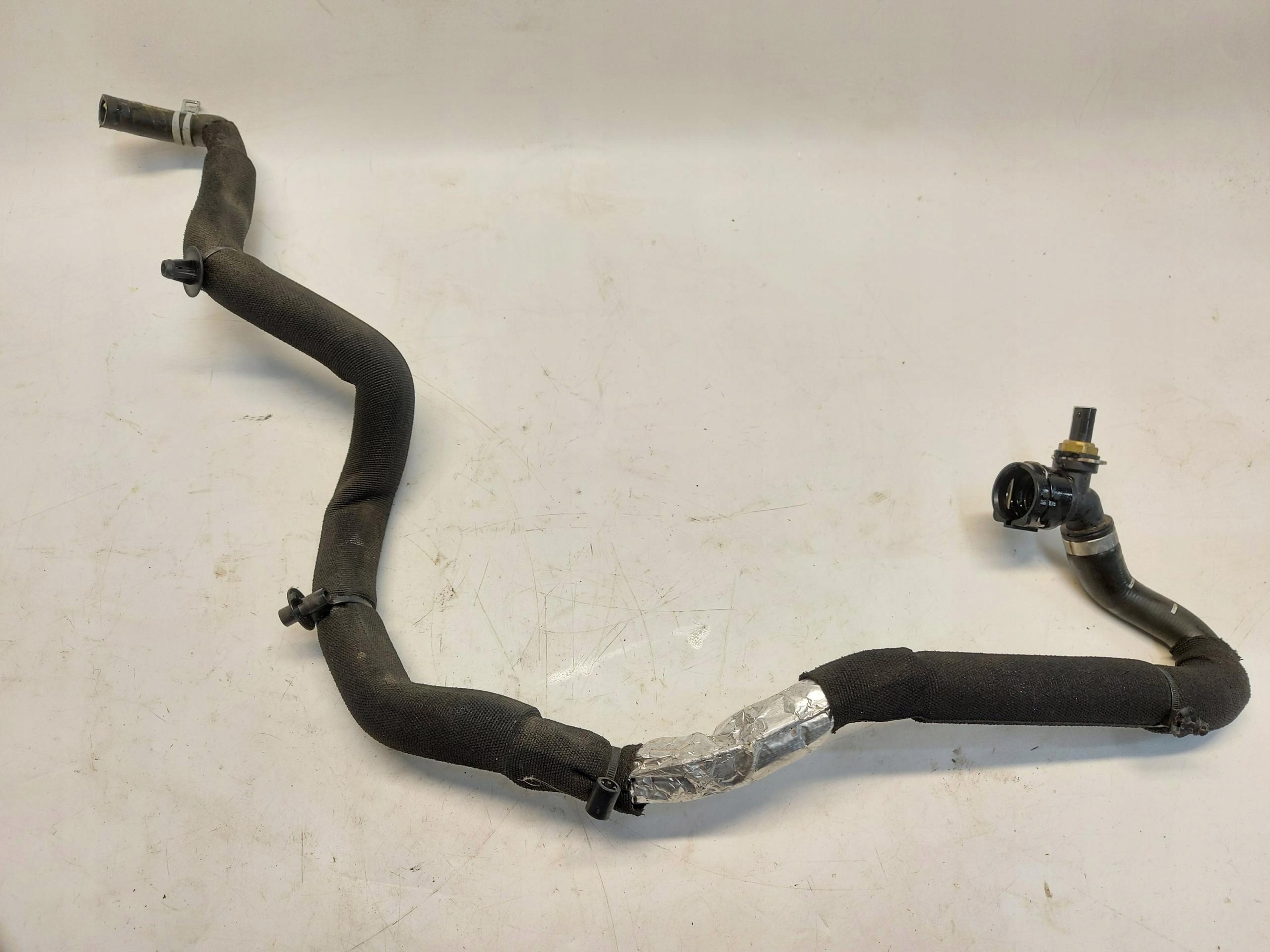 VOLVO XC40 LIFT prijenos cijev vode 32339737