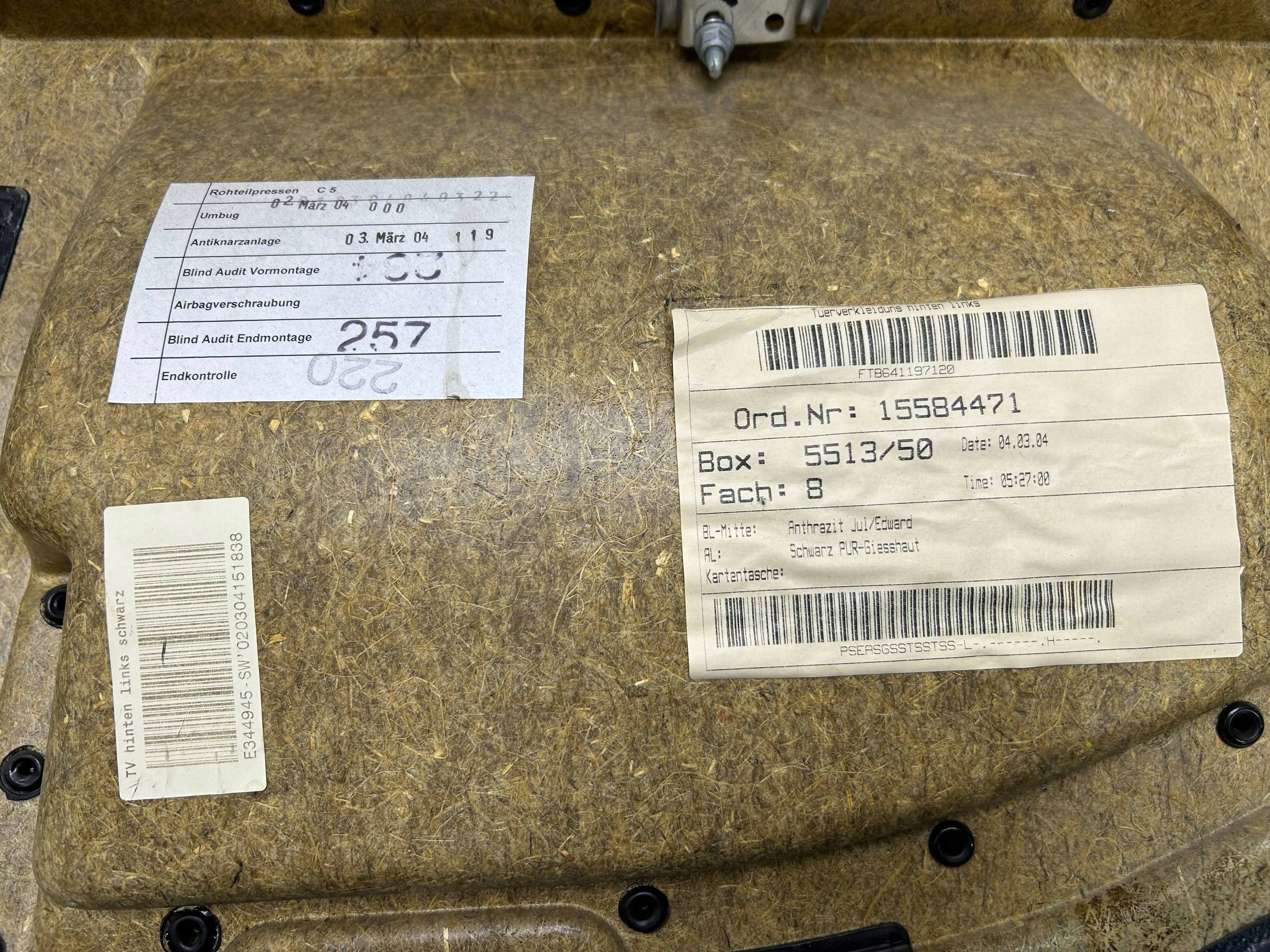 Seite / Blende Abdeckung Tür tylnych links BMW 5 E60 2004