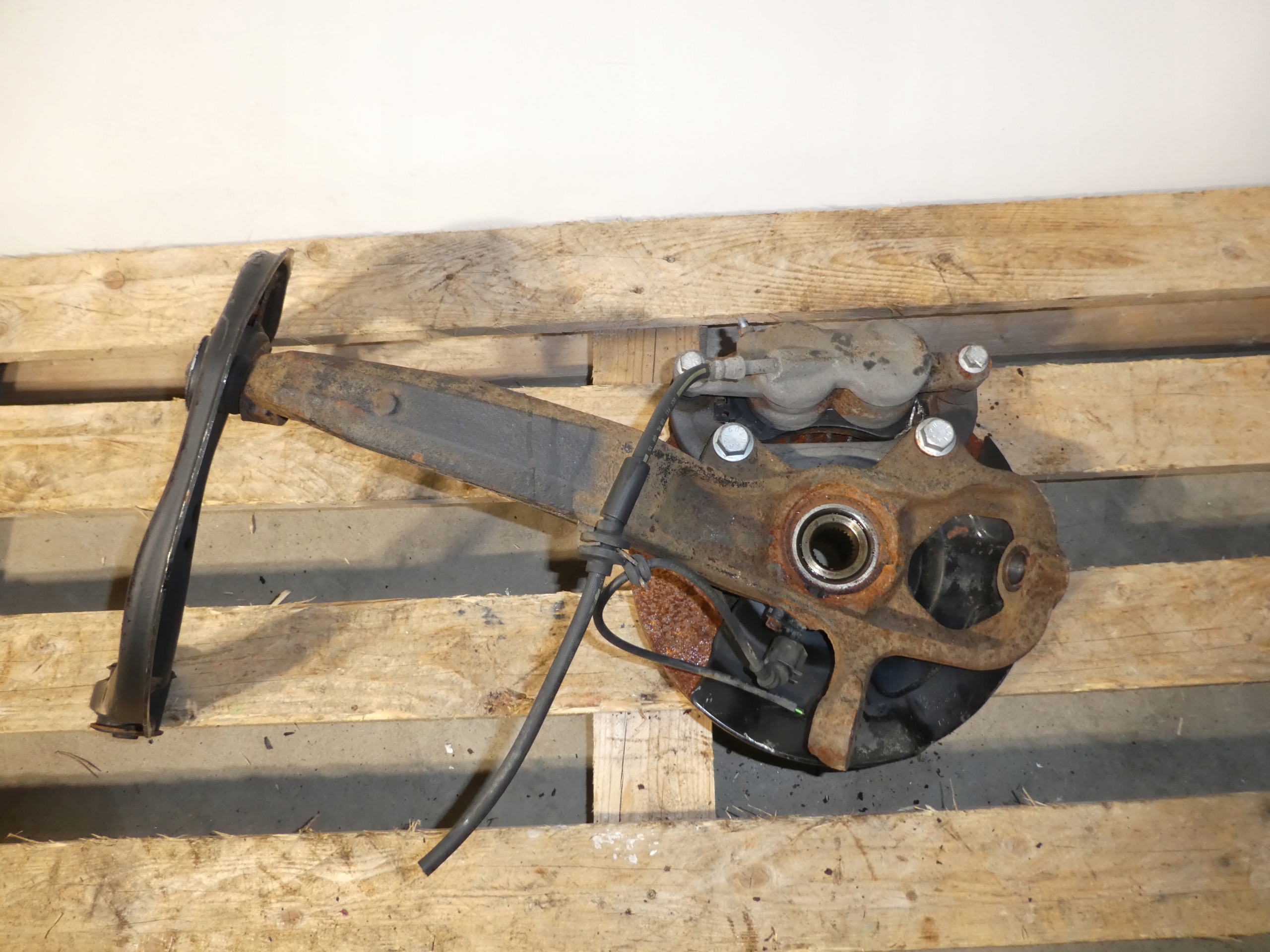 VW AMAROK 2H swing left front 2H0257 J