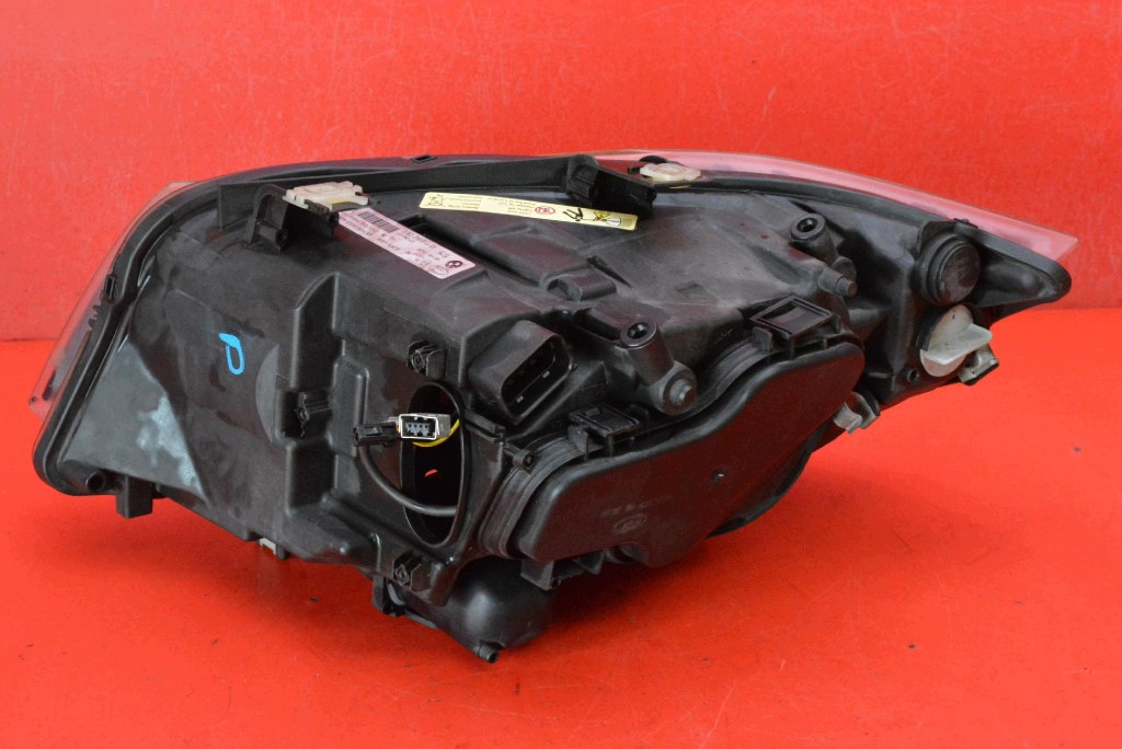 REFLEKTOR rechts licht vorne linse XENON EU 69427389 BMW E90 E91 04-08