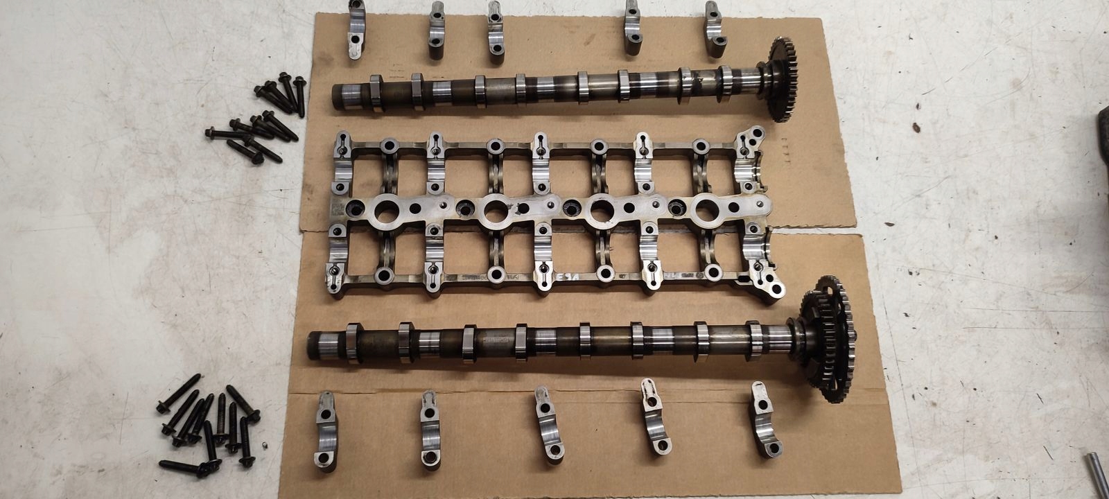 porte walkow de la distribution cames BMW E91 LIFT 2,0D