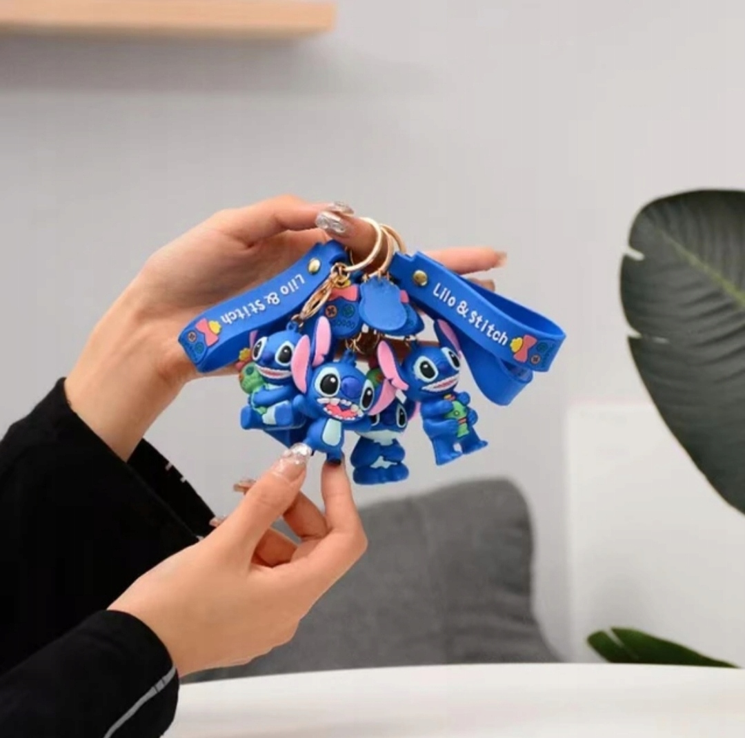 Brelok mix wzorów STITCH KLUCZ PLECAK ZAWIESZKA Kolor wielokolorowy