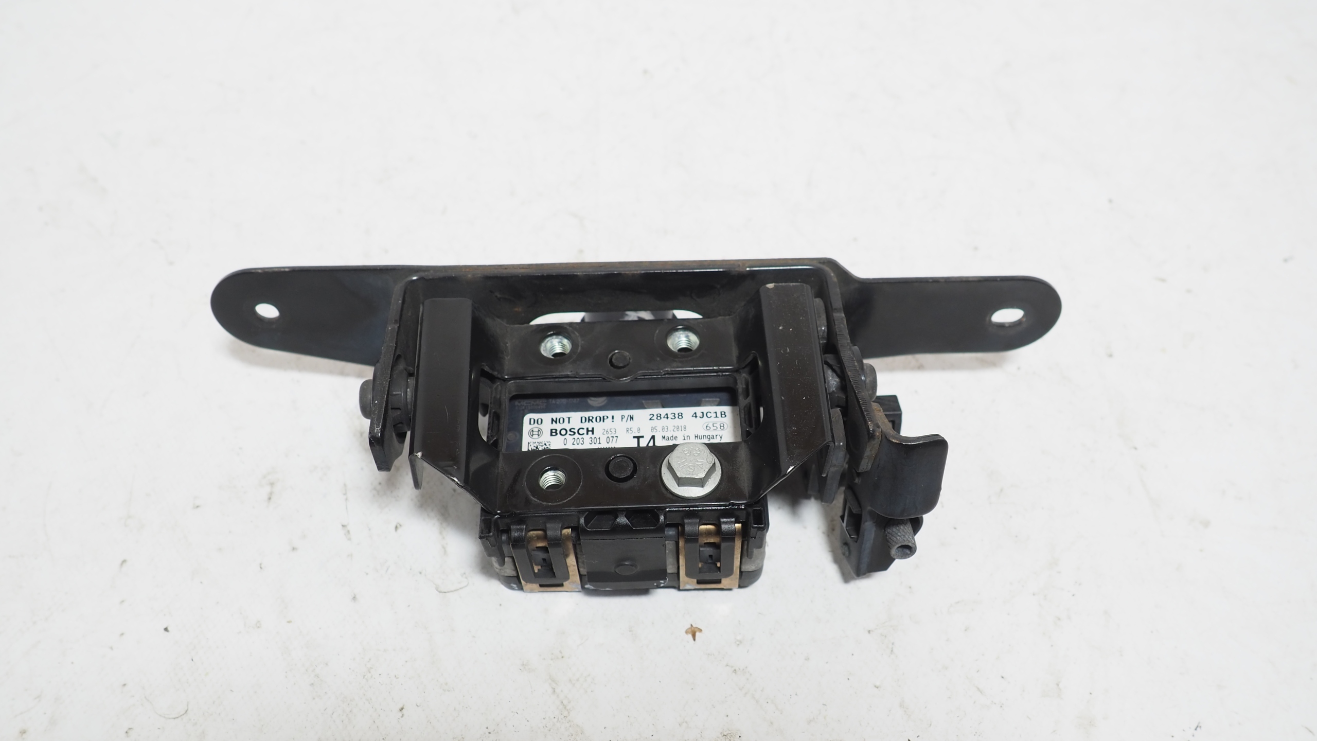 Nissan Radar ACC Distronic 284384JC1B