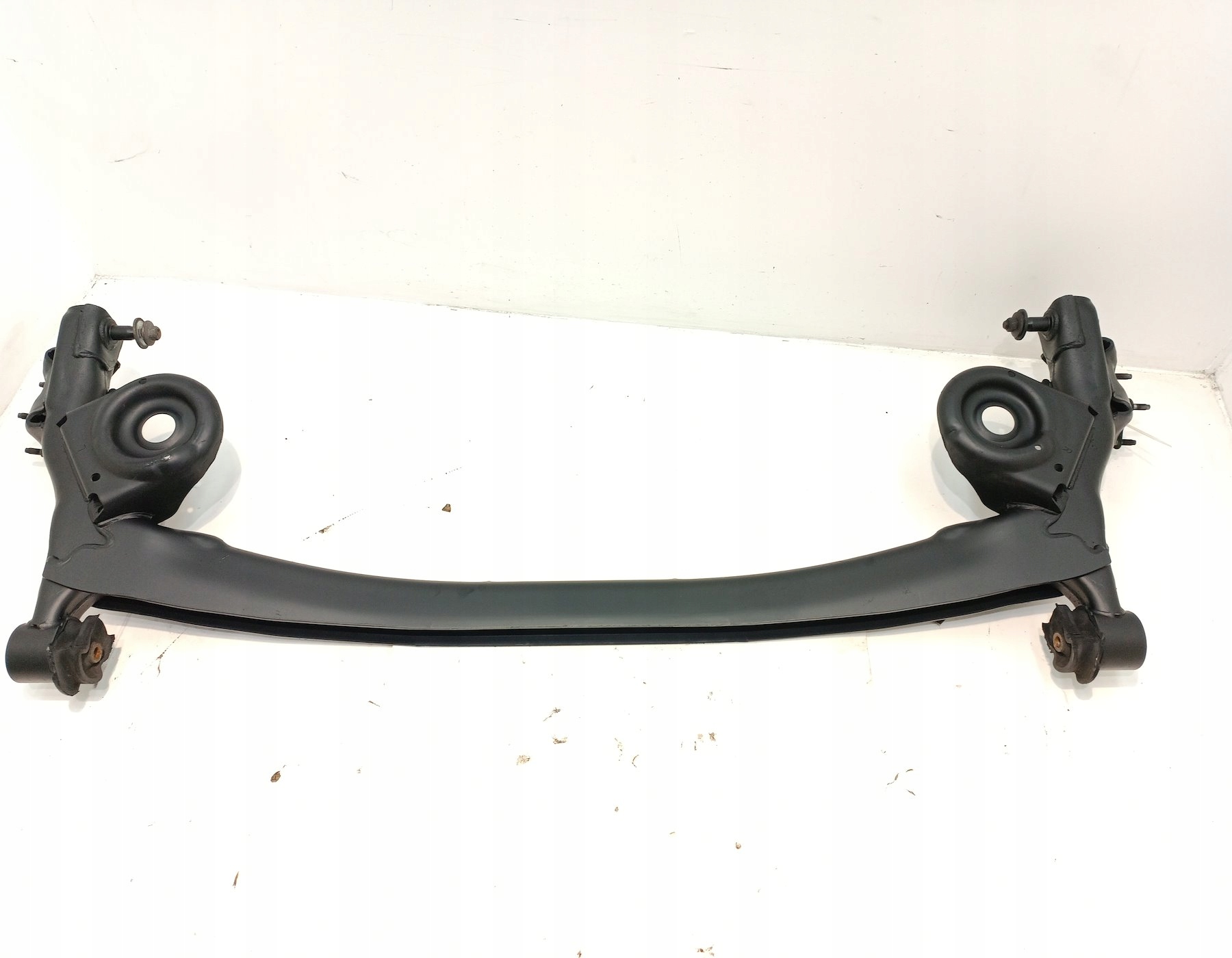 BELKA OŚ TYLNA TYŁ ZAWIESZENIA TOYOTA SIENNA 2003-2010R Typ samochodu Samochody osobowe